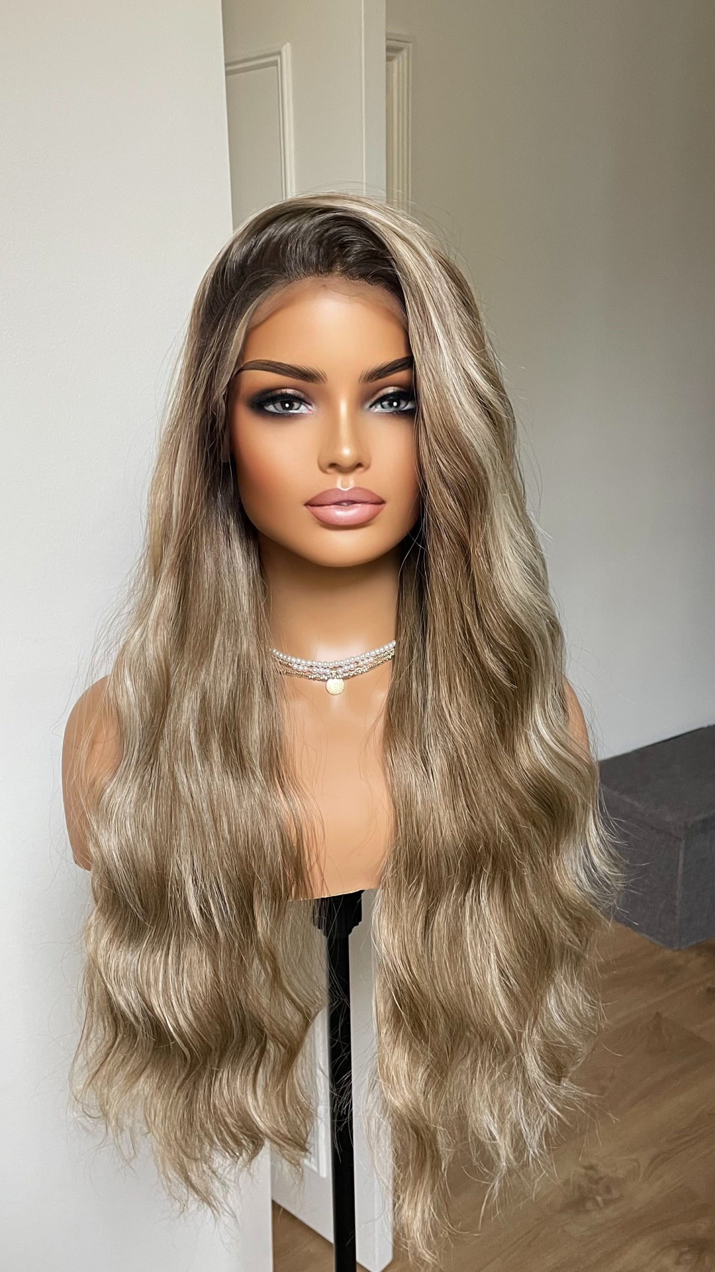 Dark Ash Hair With Blonde Highlights And Dark Roots/ Wavy Synthetic Lace Wig With 13x6 Lace Front Wig For Women