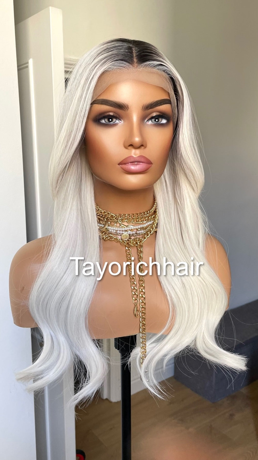 Ombre Wavy White Blonde Lace Front Wig Witg Black Roots/ Heat Safe Synthetic Wig With 13x4 Swiss Lace/ Pre plucked Realistic Hair Line Wig