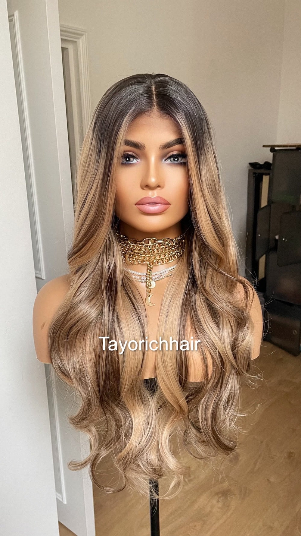 Blonde And Brown Mix Lace Frontal Wig With Dark Roots/ 24 Inches Wavy Hair Wig/ Heat Friendly Synthetic Wigs For Women Hairloss Alopecia