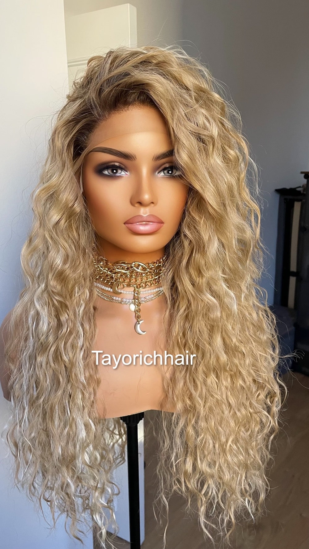 Curly Blonde Lace Front Wig With Streaks And Dark Roots/Light Weight Wig For Daily Wear/ Big Blonde Full Curly Synthetic Lace Wig/ Small Cap