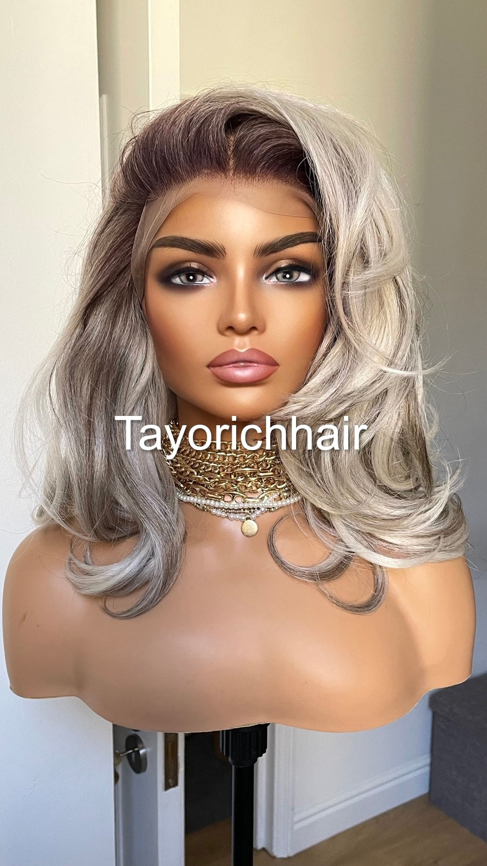 Bouncy Short Wig/ Salt And Pepper Wavy Hair Lace Frontal Wig/ Short Bouncy Grey Hair Wig With Dark Roots/ Wigs For Women Wavy Grey Hair Wig