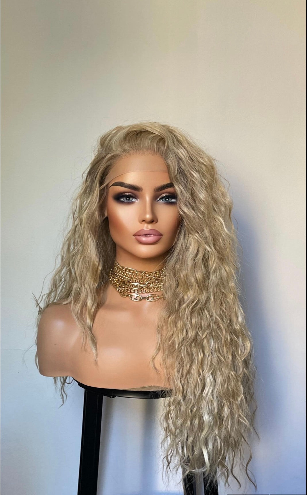Curly Blonde Lace Front Wig With Streaks//Light Weight Wig For Daily Wear/ Big Blonde Full Curly Synthetic Lace Wig/ Party Wigs