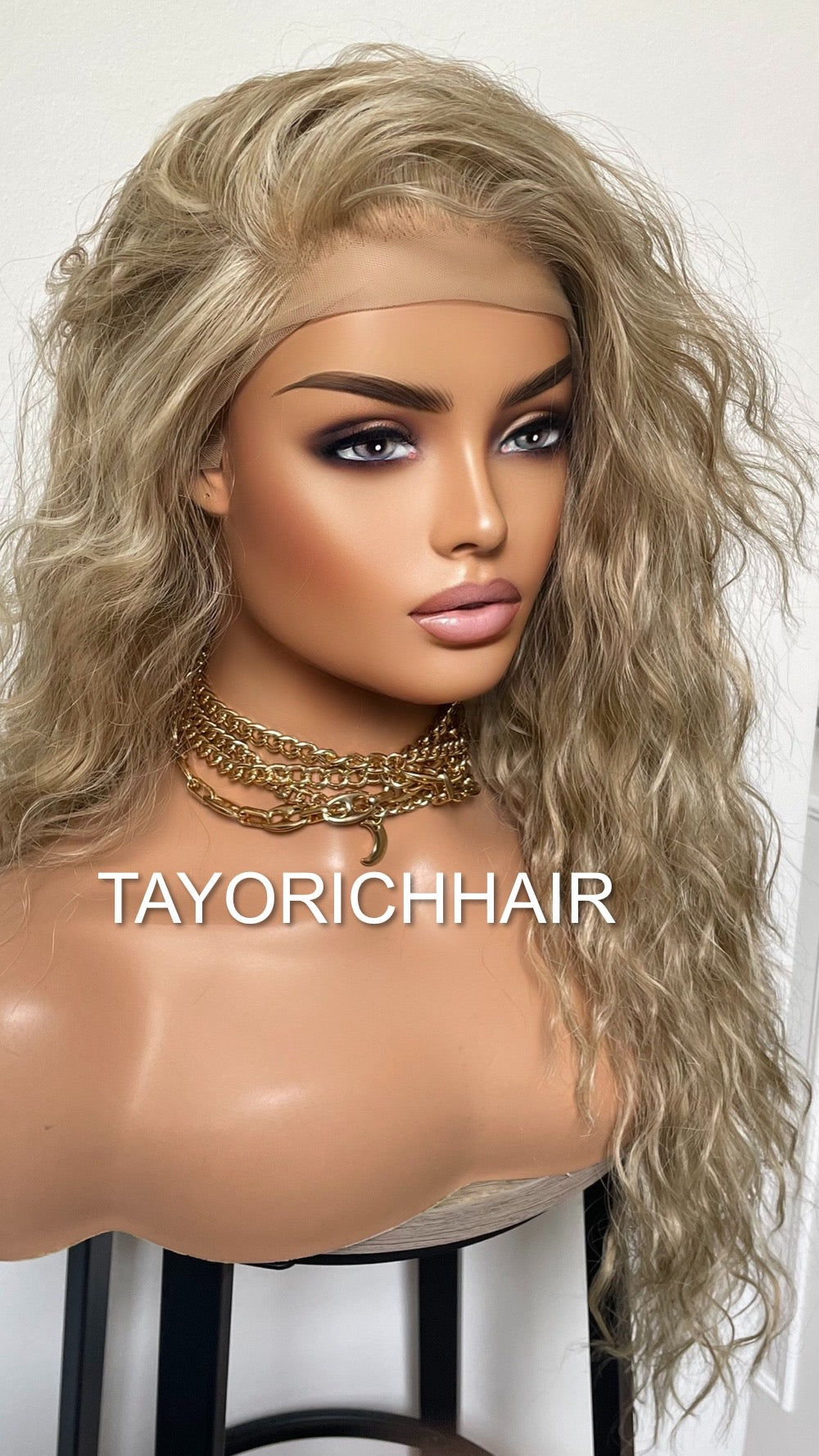 Curly Blonde Lace Front Wig With Streaks//Light Weight Wig For Daily Wear/ Big Blonde Full Curly Synthetic Lace Wig/ Party Wigs