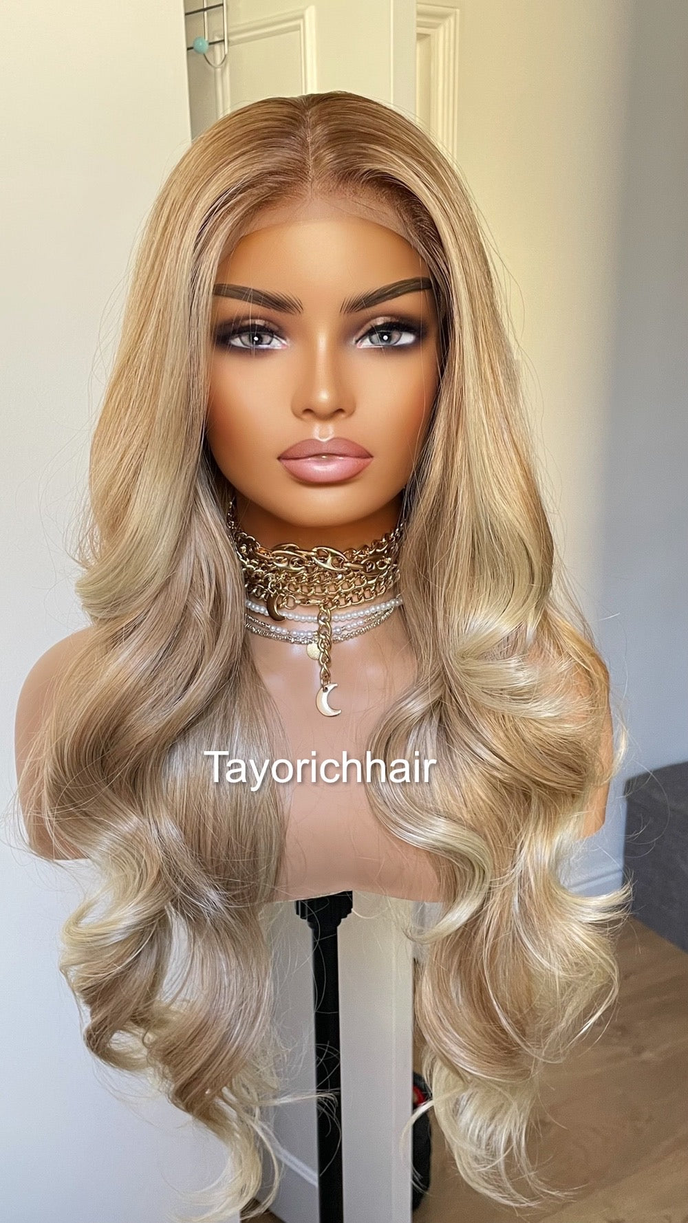 Tayorichhair Honey Blonde Synthetic Wig With Highlights/Face Framing Money Pieceâ˘Heat Safe Synthetic Wigâ˘Light Warm Blonde Wig For Women