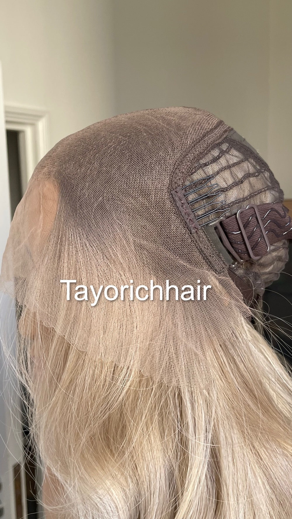 Hollywood Pearl Blonde Lace Wig- Rooted Blonde Celebrity Hairstyle Wigs-Long Elegant Wavy Hair Wig-Pearl Blonde Women Wigs By Tayorichhair