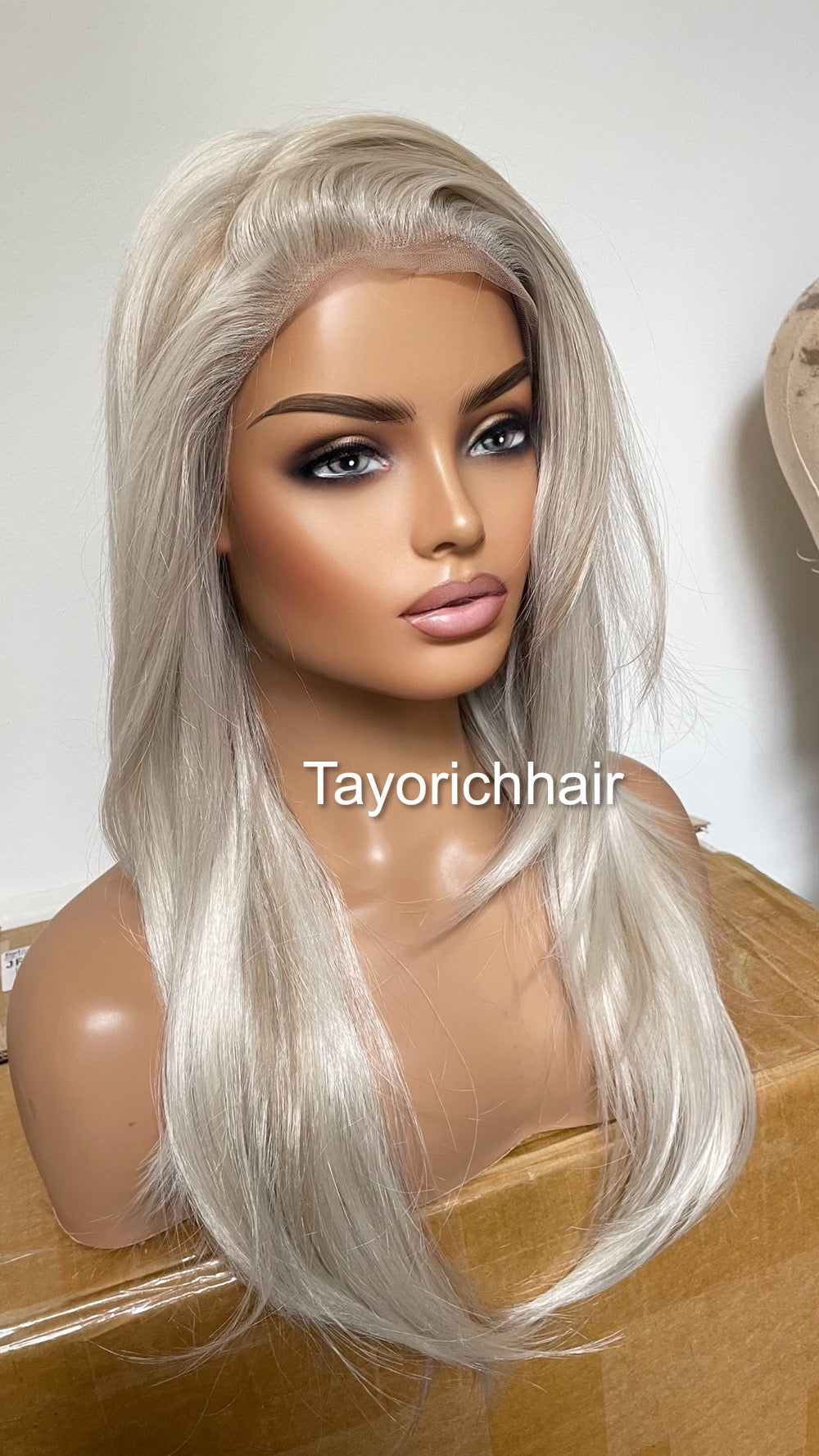 Platinum Blonde Wig With Lowlightsâ˘Heat Safe Synthetic Wigs For Womem