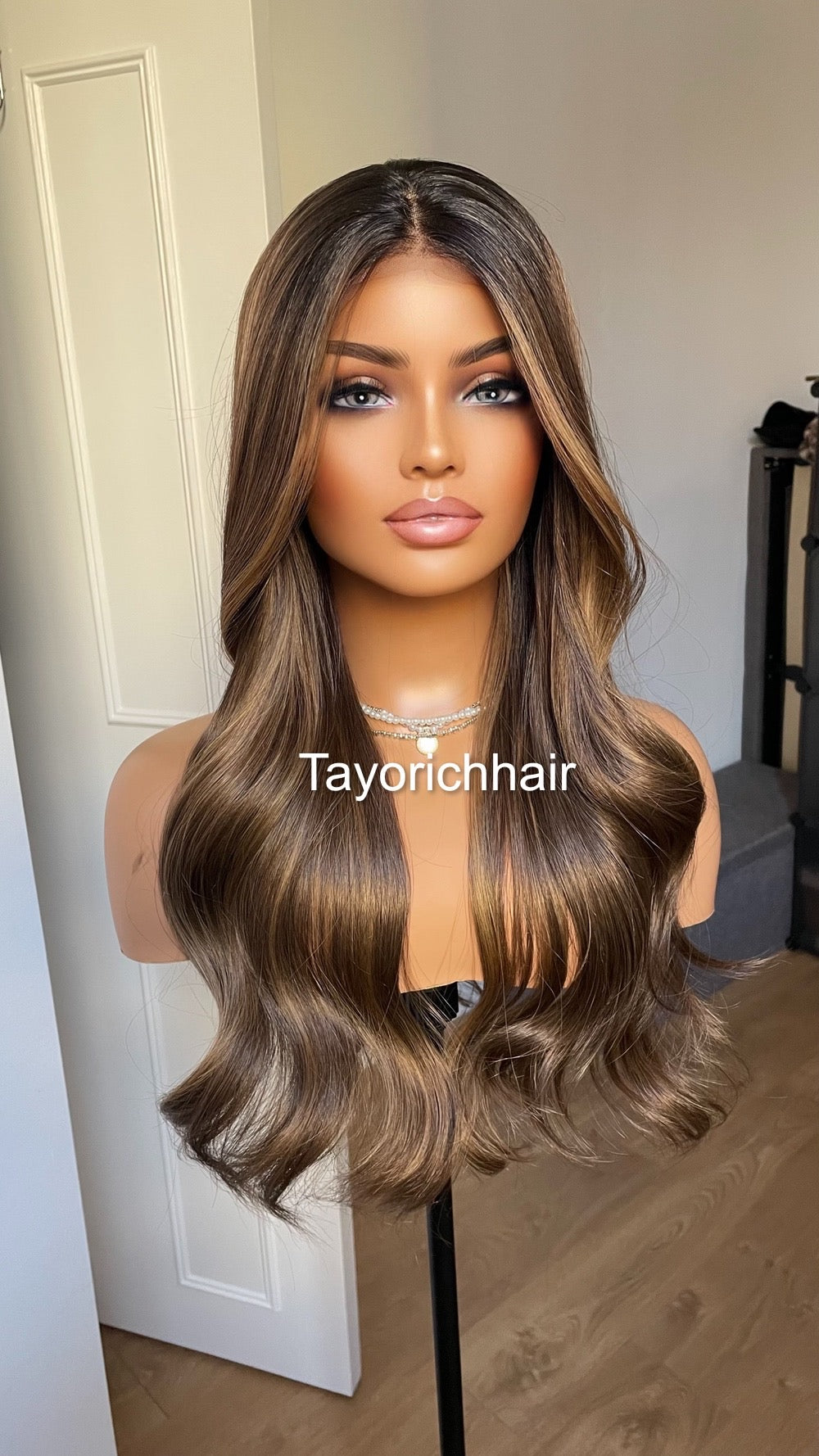 Dark Brown Balayage Synthetic Wig With Highlights / Black Roots Mixed Brown Hair/Wigs For Alopecia Hairloss/Tayorichhair Wigs