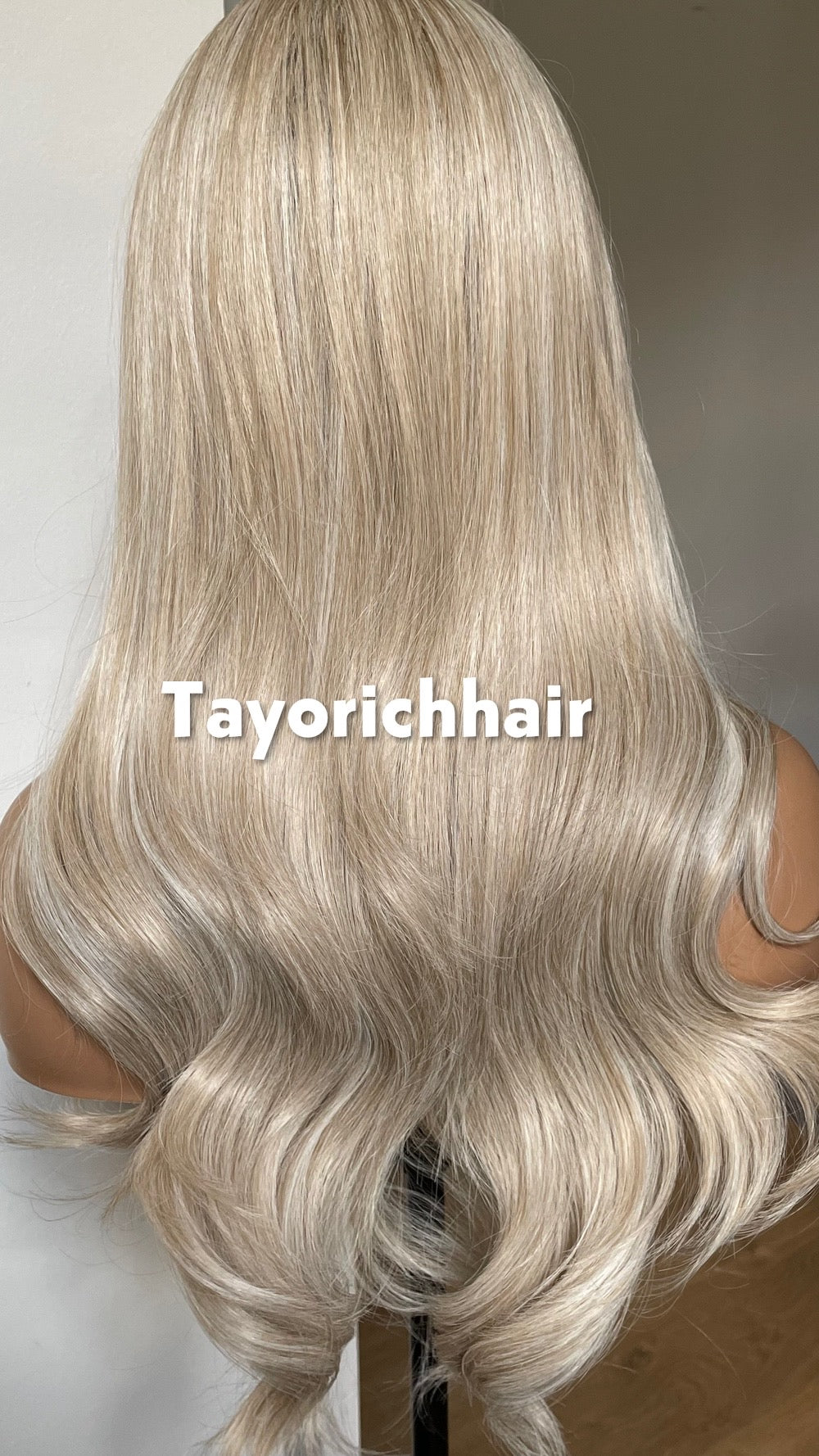 Rooted Champagne Blonde Lace Front Wig: 20 Inch Wavy Hair, Alopecia, Hairloss Wigs By Tayorichhair