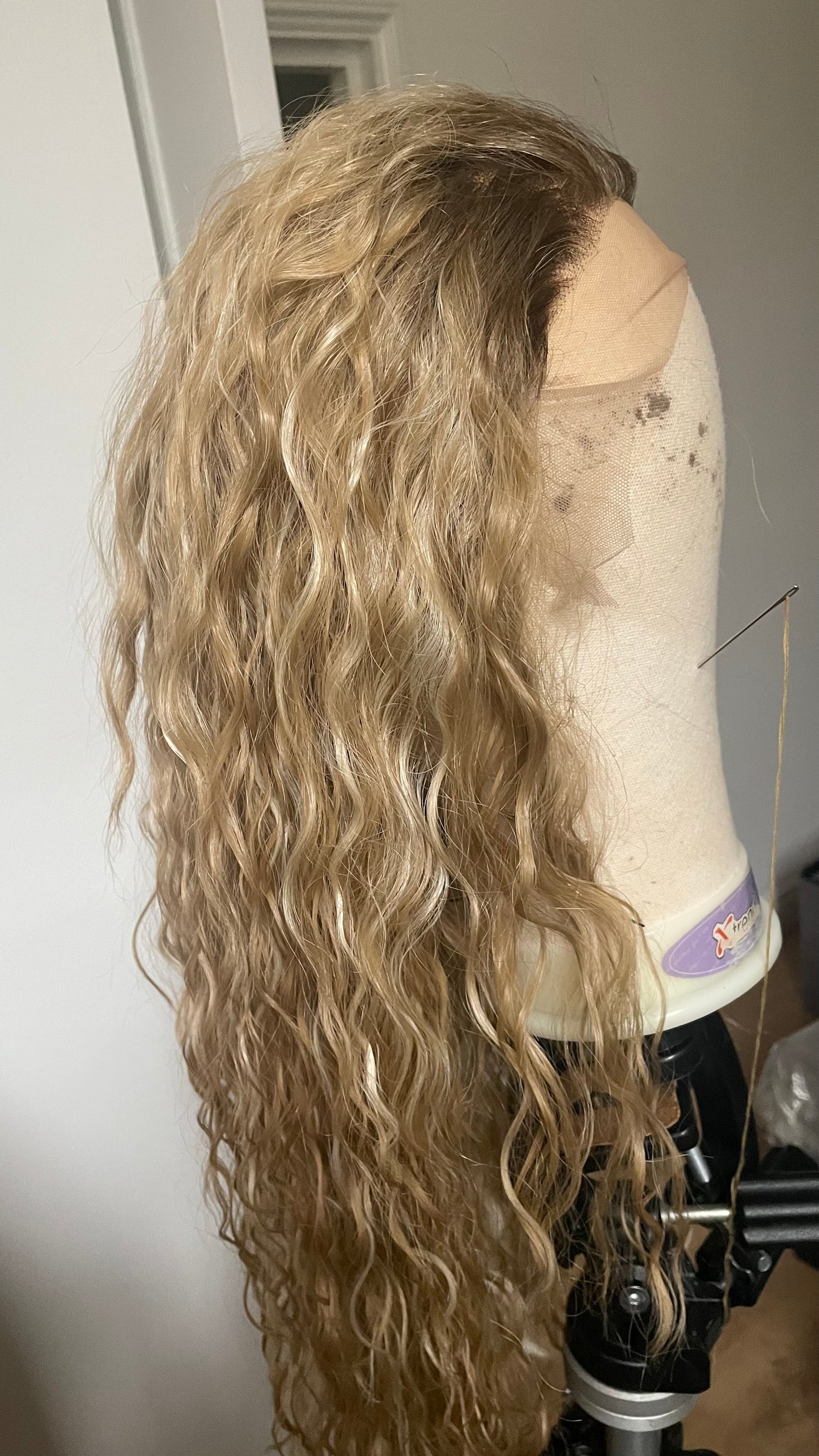 Curly Blonde Lace Front Wig With Streaks And Dark Roots/Light Weight Wig For Daily Wear/ Big Blonde Full Curly Synthetic Lace Wig/ Small Cap