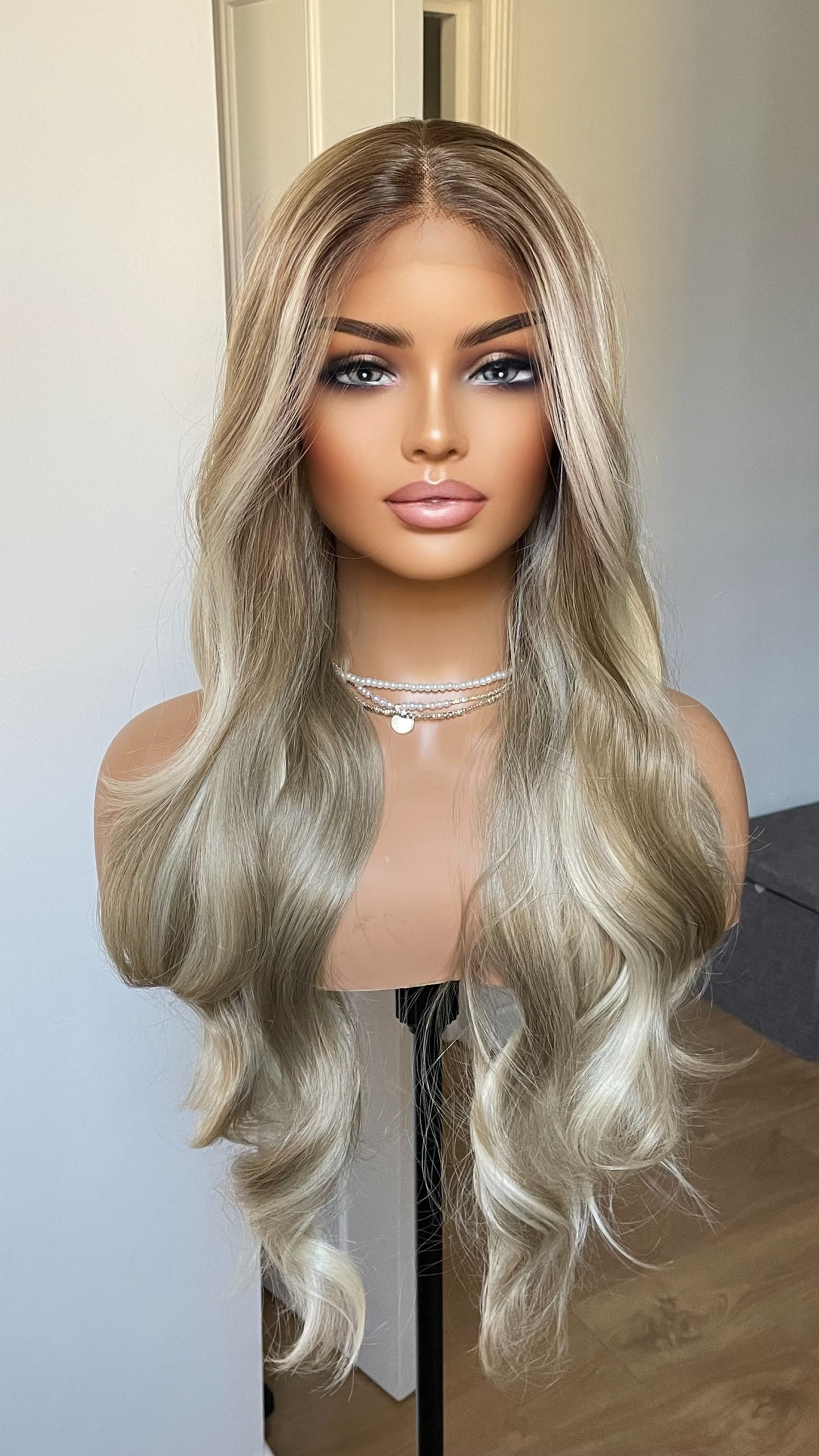 Mixed Ash And Platinum Blonde Synthetic Lace Front Wig/ Dark Roots With Preplucked Realistic Hairline Wig/ Natural Looking Wig For Women