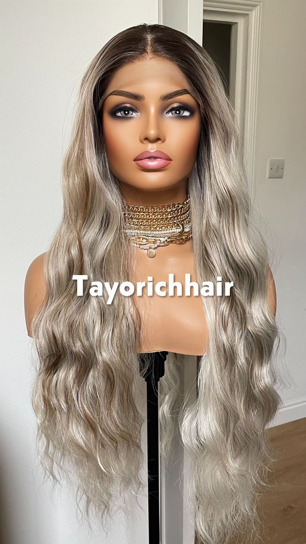 Ombre Platinum Blonde Wig: Long Wavy Synthetic Lace Front Wig