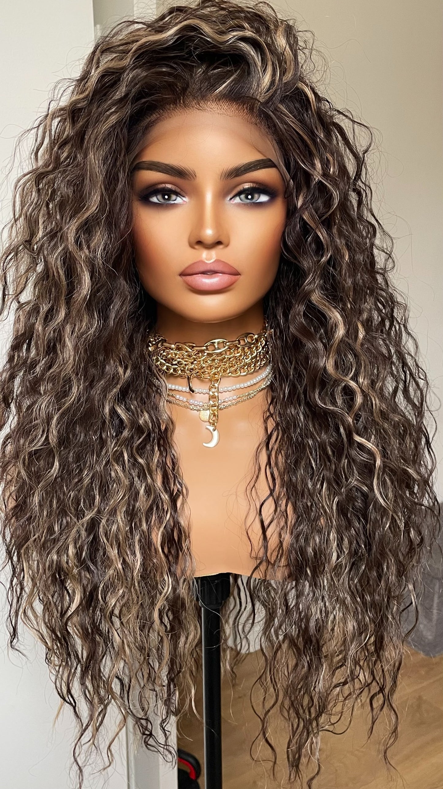 Dark Brown Curly Hair Lace Frontal Wig With Blonde Highlights/Curly Synthetic Hair Wig With Baby Hair/13 By 6 Lace Front Wig By Tayorichhair