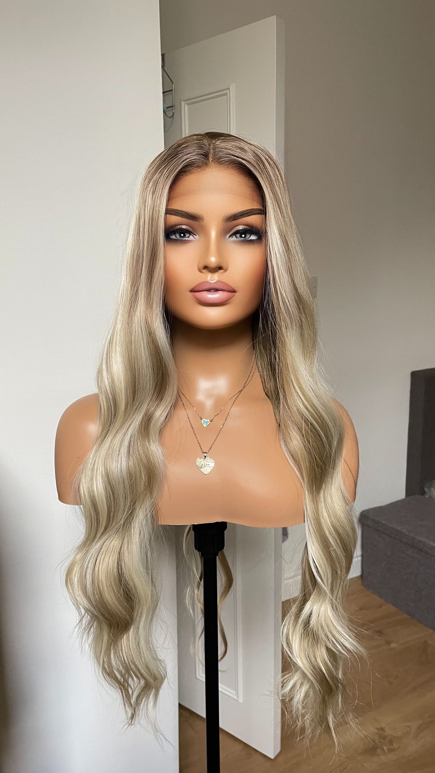 Mixed Ash And Platinum Blonde Synthetic Lace Front Wig/ Dark Roots/ Beach Waves Realistic Hairline Wig/ Natural Looking Wig For Women