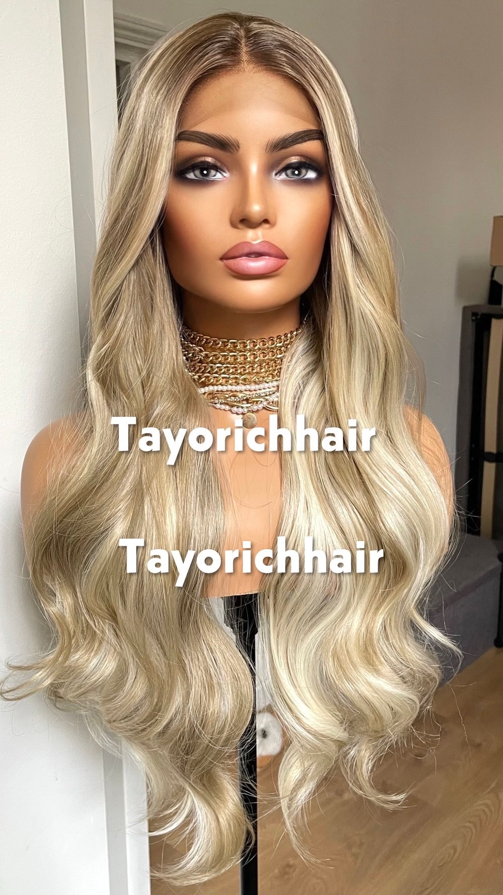 Sandy Creamy Vanilla Blonde Mix Lace Front Wig: Dark Roots, 24" Bouncy Waves