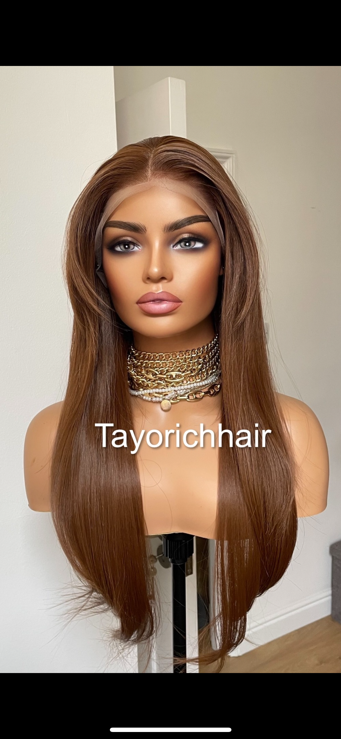 Auburn brown straight wig