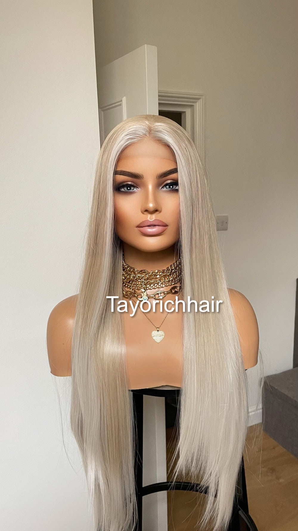 Pearl Blonde Wig With Money Piece 24 Inches Straight Blonde Wig