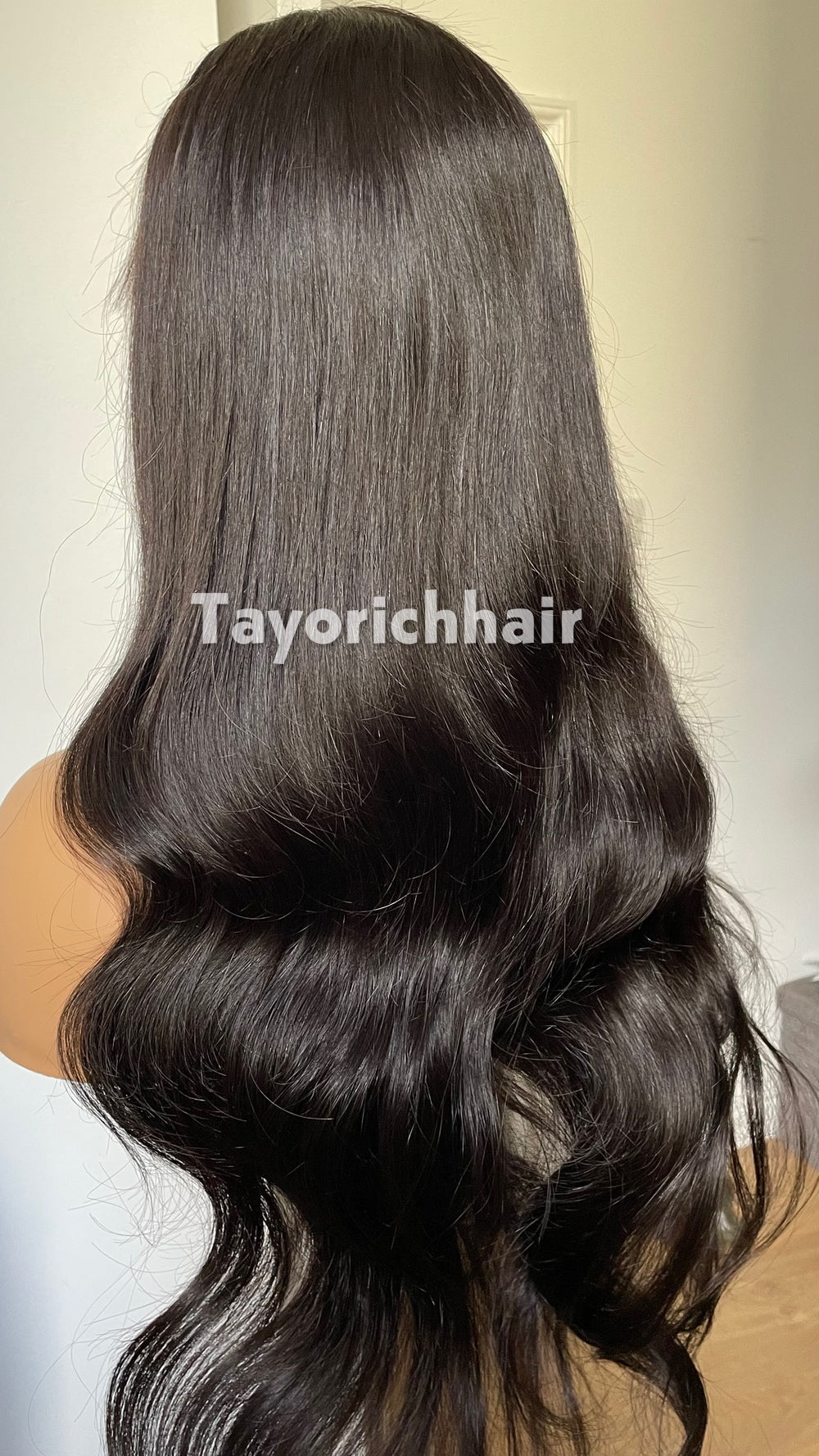 TayoRichHair 4x4 HD Lace Wavy Wig with Bangs – 100% Soft Human Hair (24 Inch, 150% Density, Color 1B, Small/Extra-Small Cap, Snug Glueless Fit)
