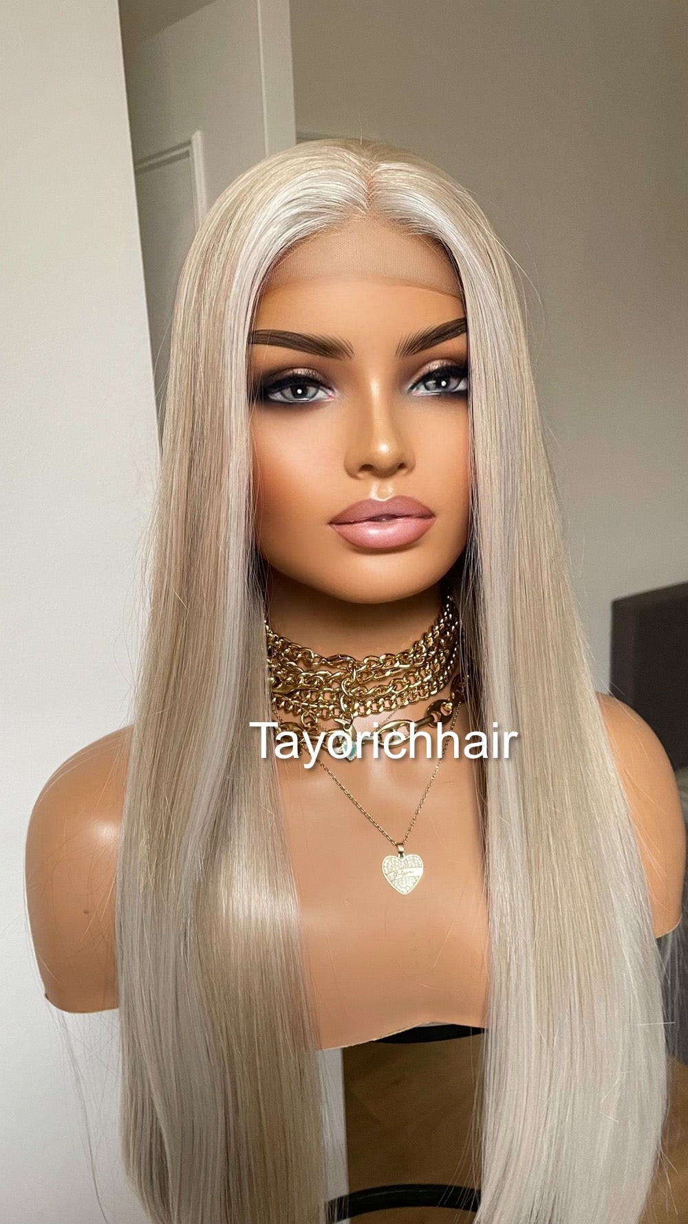 Pearl Blonde Wig With Money Piece 24 Inches Straight Blonde Wig