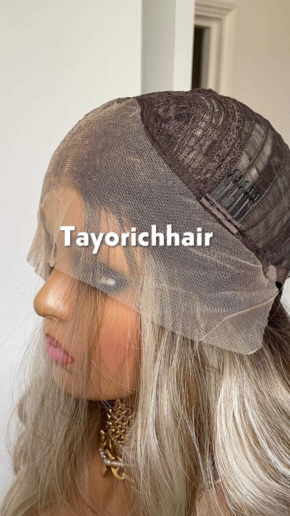 Dark Ash Synthetic Wig With Money Piece•Platinum Blonde Highlights• 24 Inches Bouncy Wavy Hair•Middle Part Realistic Wig•Ready To Ship Wigs