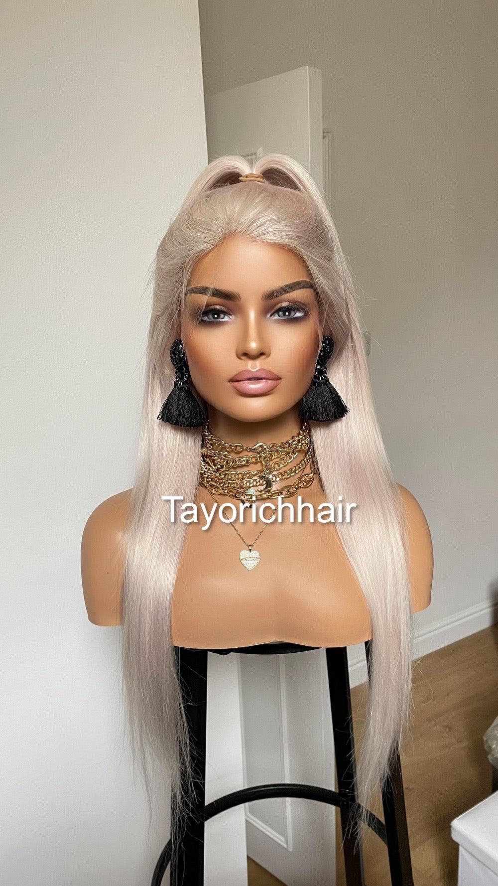 Platinum Blonde Straight Human Hair Wig In 20 Inchesâ˘HD Lace Front Wig With Free Partâ˘Soft Hair Wig For Women Hairloss Alopeciaâ˘180% Density