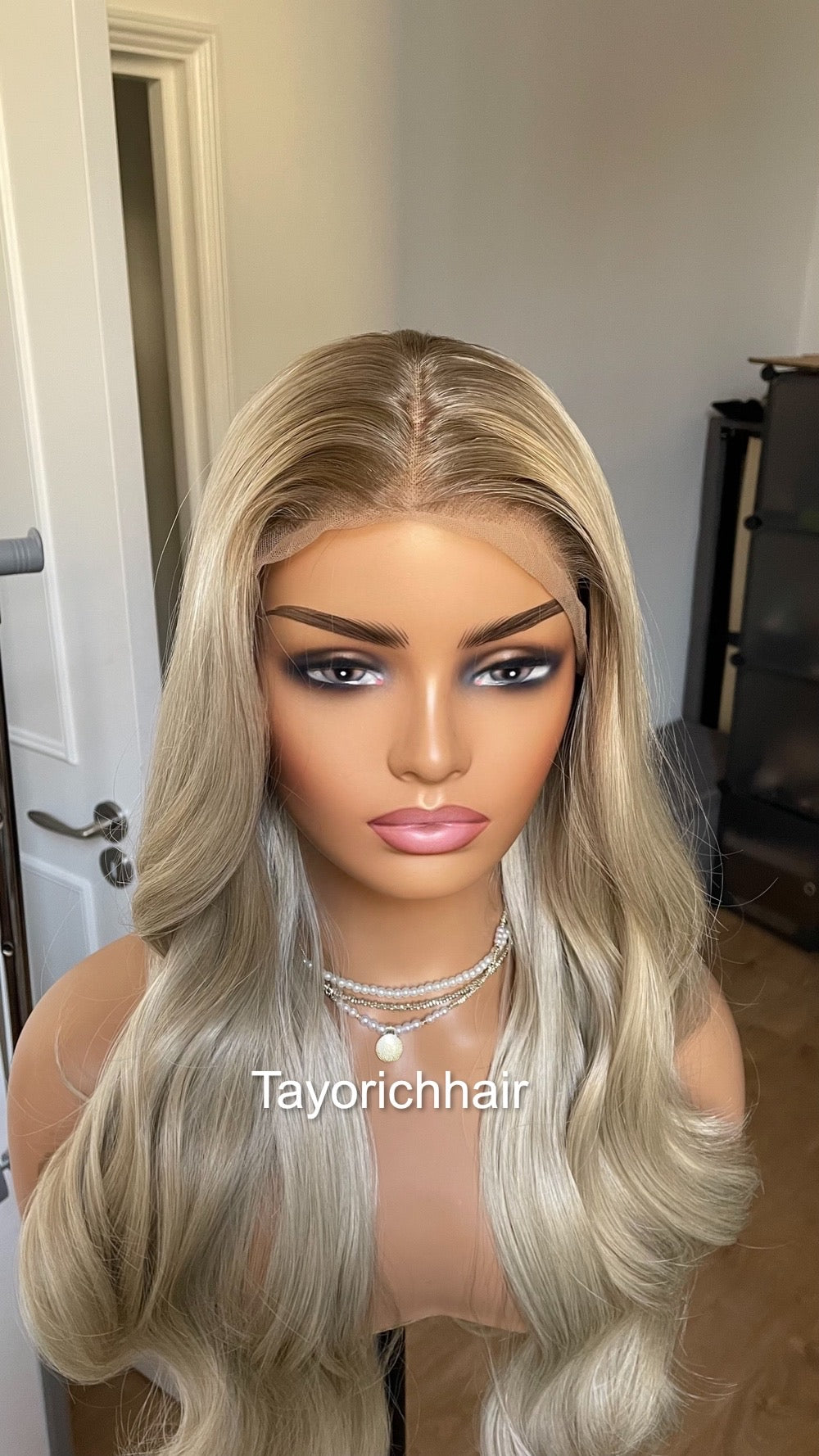 Ash Platinum Blonde Lace Front Wig With Dark Roots/ 13x4 Lace Front/ Heat Safe Sythetic Lush Wavy Lace Wig For Women/ Averrage Medium Cap Size