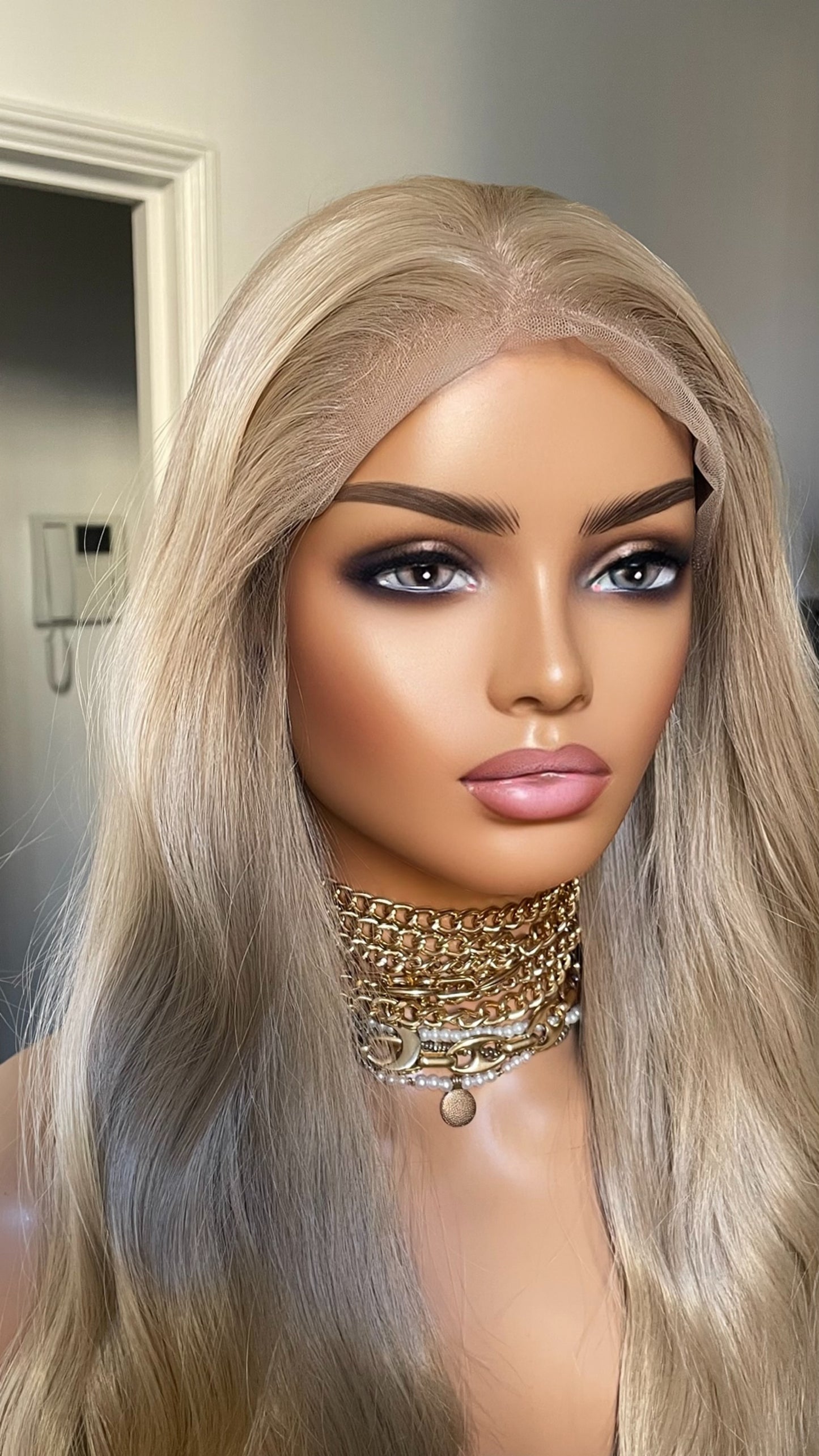 TayoRichHair | 24" Natural Ash Blonde Beach Wavy Lace Front Wig (13x6 Transparent Lace)