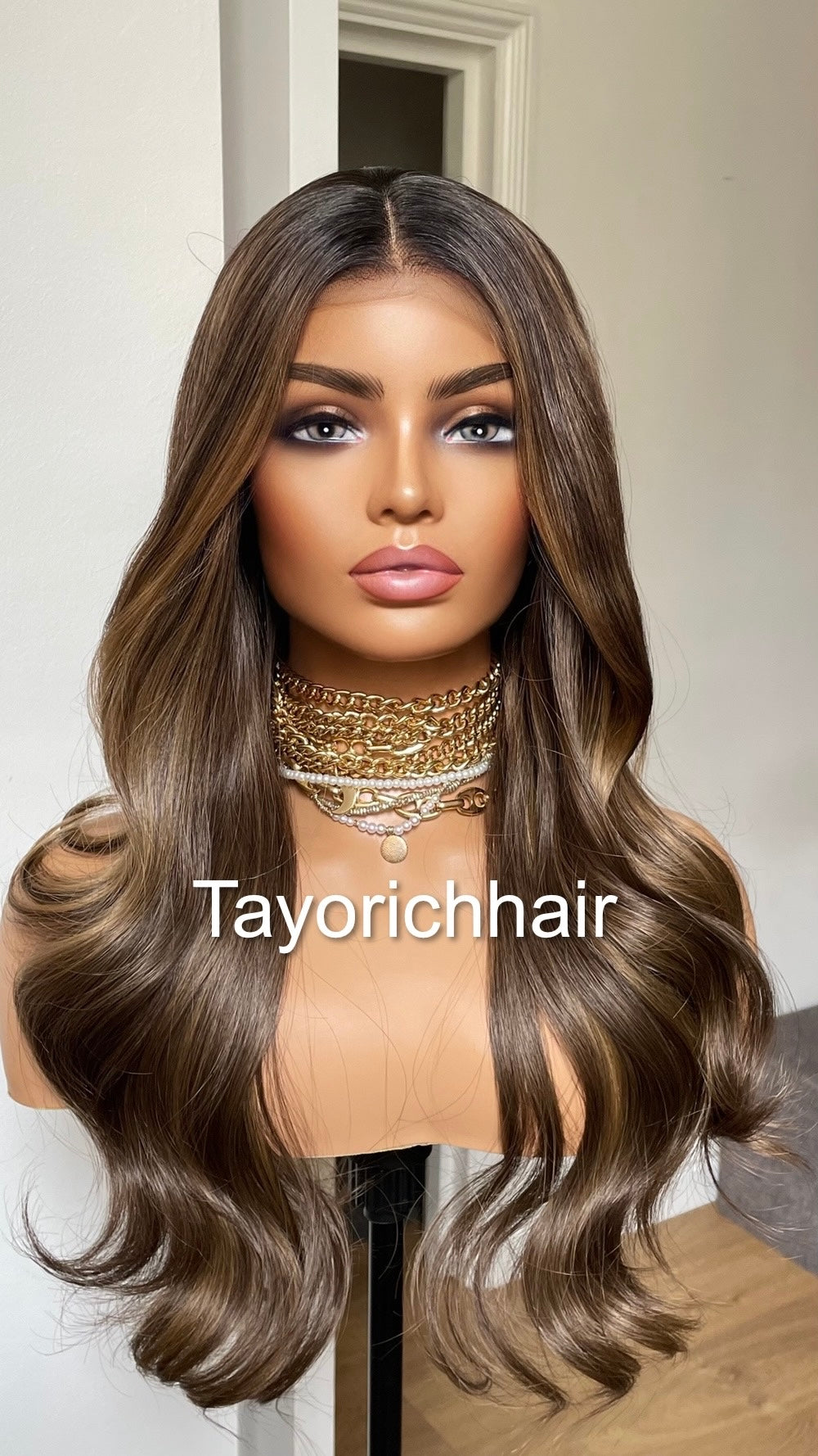 Darkest Brown Handtied Lace Top Wig With Dark Blonde Highlights And Black Roots-Wavy Hair In 20 Inches-Heat Friendly Wigs For Women