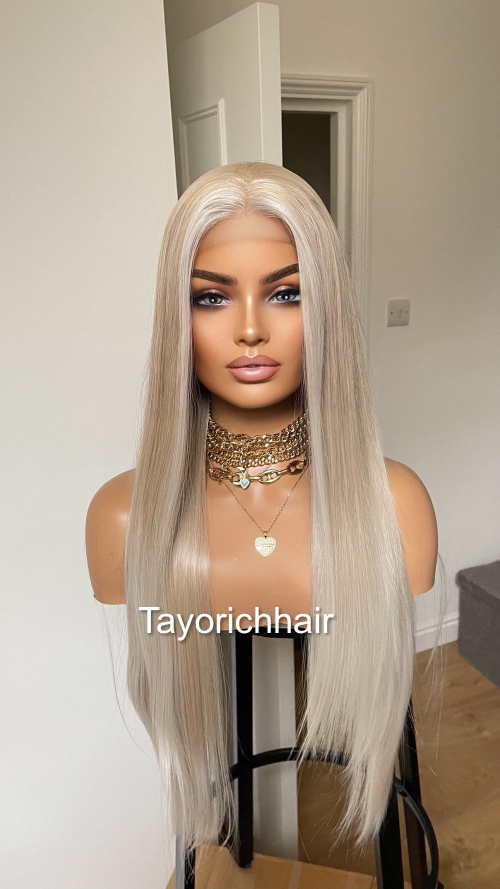 Pearl Blonde Wig With Money Piece 24 Inches Straight Blonde Wig