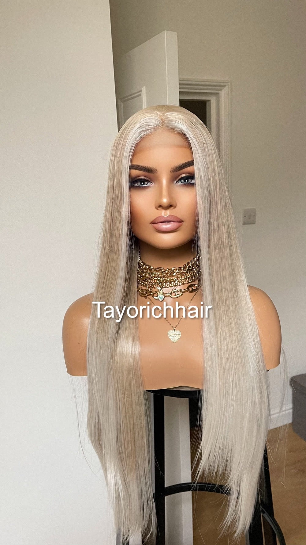 Pearl Blonde Wig With Money Piece 24 Inches Straight Blonde Wig