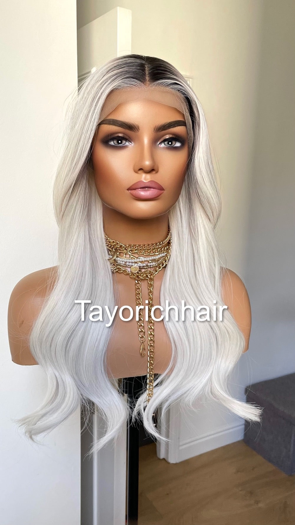 Ombre Wavy White Blonde Lace Front Wig Witg Black Roots/ Heat Safe Synthetic Wig With 13x4 Swiss Lace/ Pre plucked Realistic Hair Line Wig