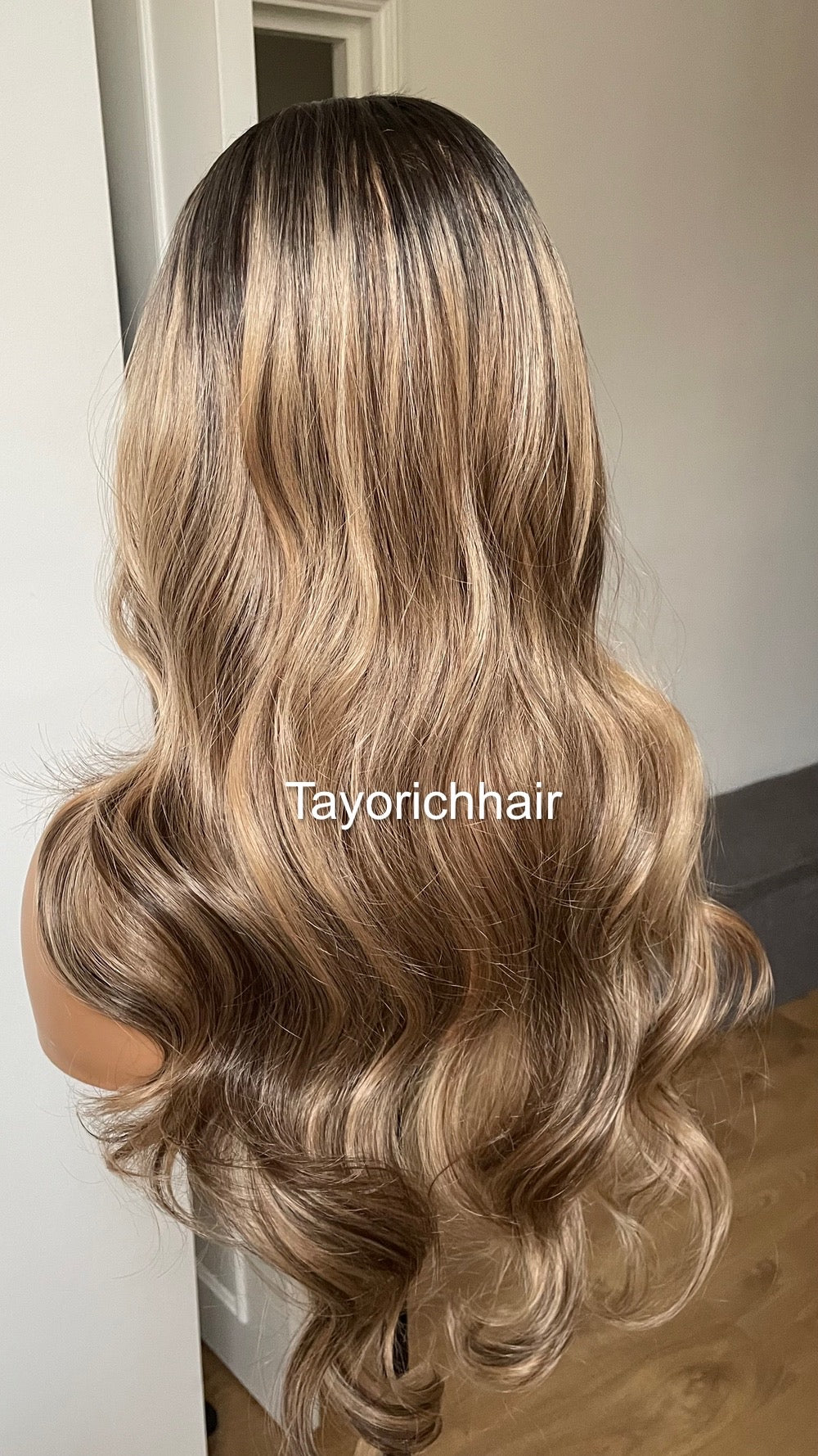 Blonde And Brown Mix Lace Frontal Wig With Dark Roots/ 24 Inches Wavy Hair Wig/ Heat Friendly Synthetic Wigs For Women Hairloss Alopecia