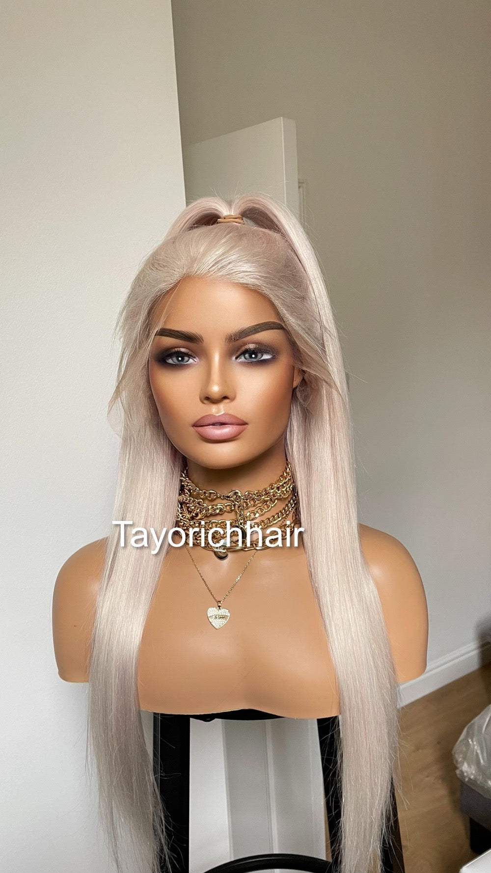 Platinum Blonde Straight Human Hair Wig In 20 Inchesâ˘HD Lace Front Wig With Free Partâ˘Soft Hair Wig For Women Hairloss Alopeciaâ˘180% Density
