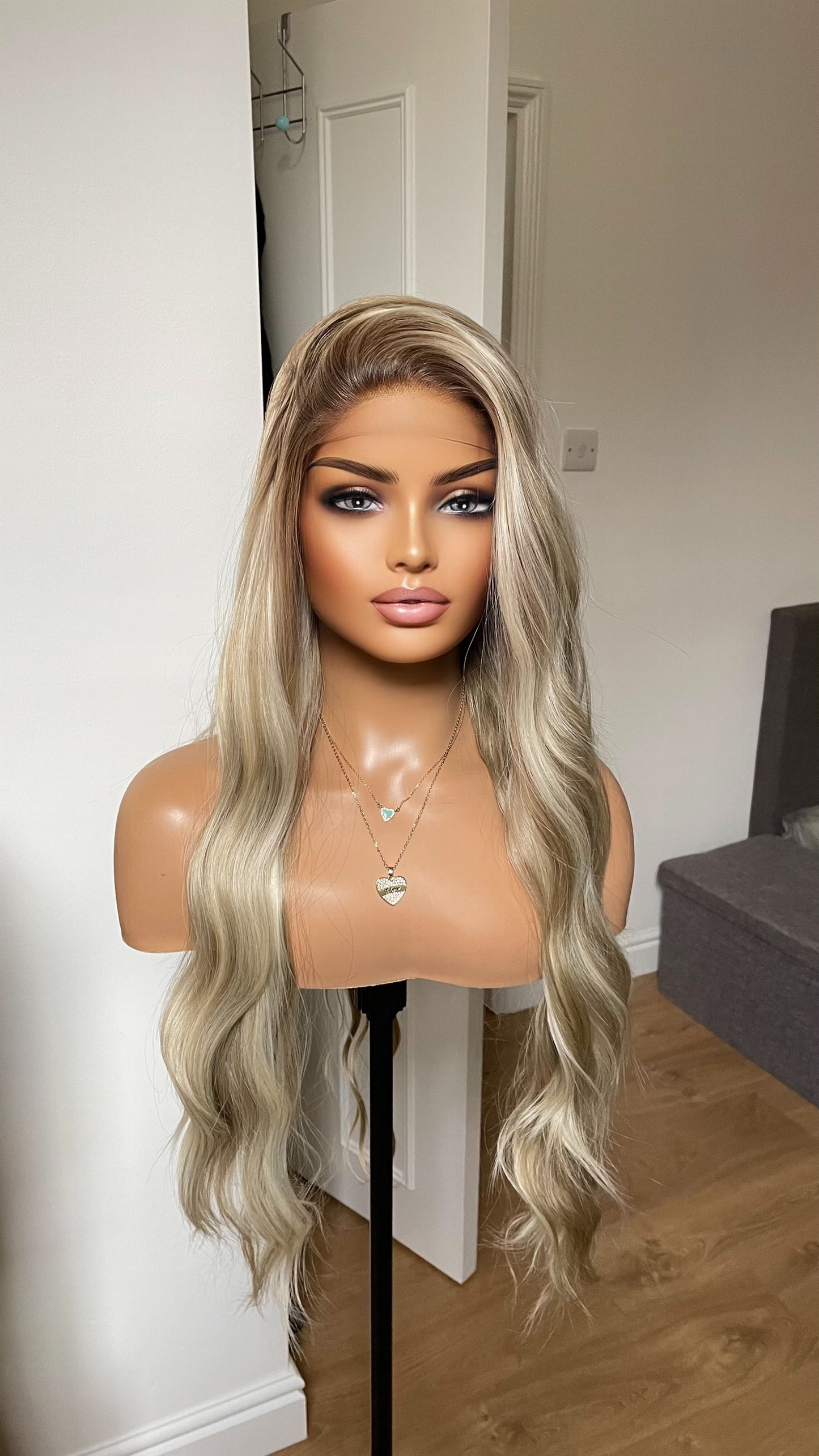 Mixed Ash And Platinum Blonde Synthetic Lace Front Wig/ Dark Roots/ Beach Waves Realistic Hairline Wig/ Natural Looking Wig For Women