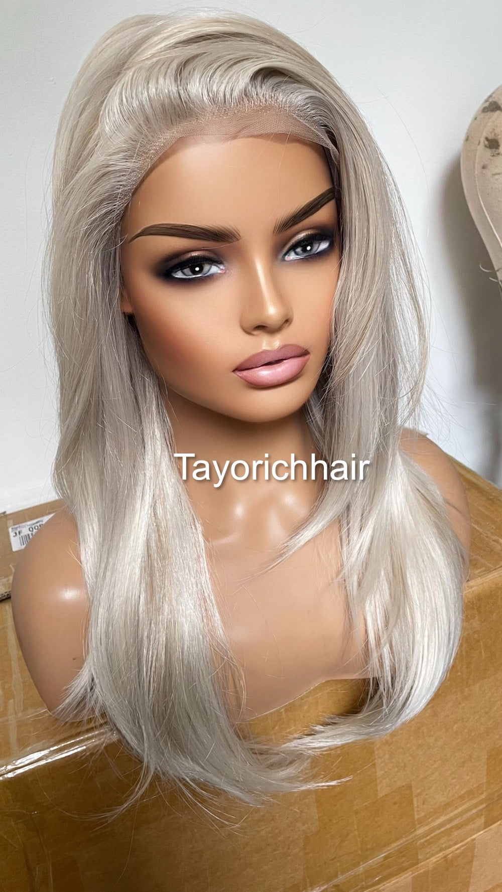 Platinum Blonde Wig With Lowlightsâ˘Heat Safe Synthetic Wigs For Womem