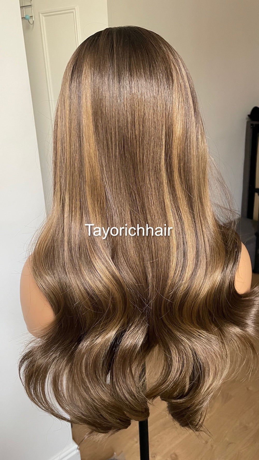 Dark Brown Balayage Synthetic Wig With Highlights / Black Roots Mixed Brown Hair/Wigs For Alopecia Hairloss/Tayorichhair Wigs