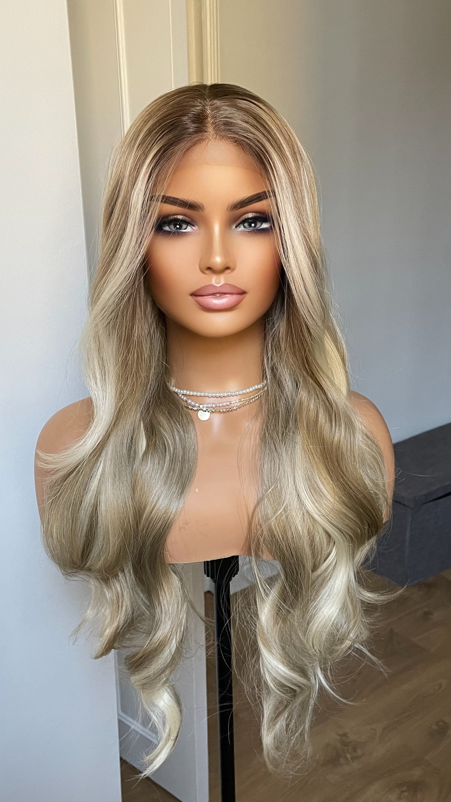 Mixed Ash And Platinum Blonde Synthetic Lace Front Wig/ Dark Roots With Preplucked Realistic Hairline Wig/ Natural Looking Wig For Women