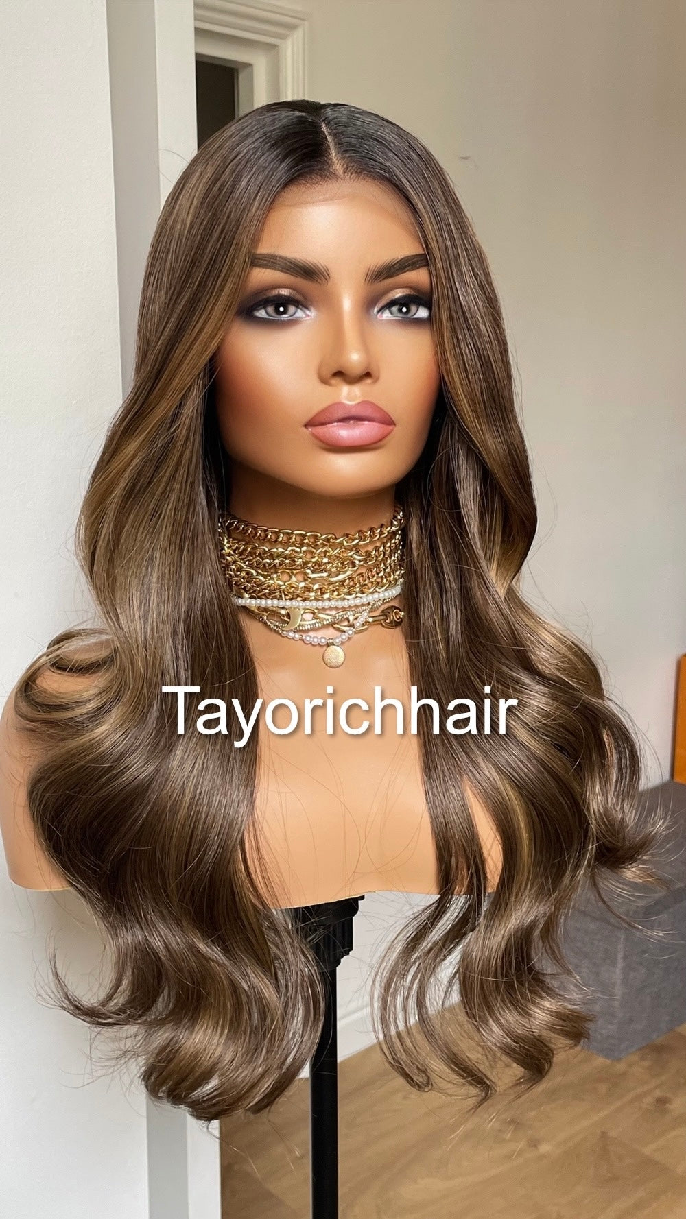 Darkest Brown Handtied Lace Top Wig With Dark Blonde Highlights And Black Roots-Wavy Hair In 20 Inches-Heat Friendly Wigs For Women
