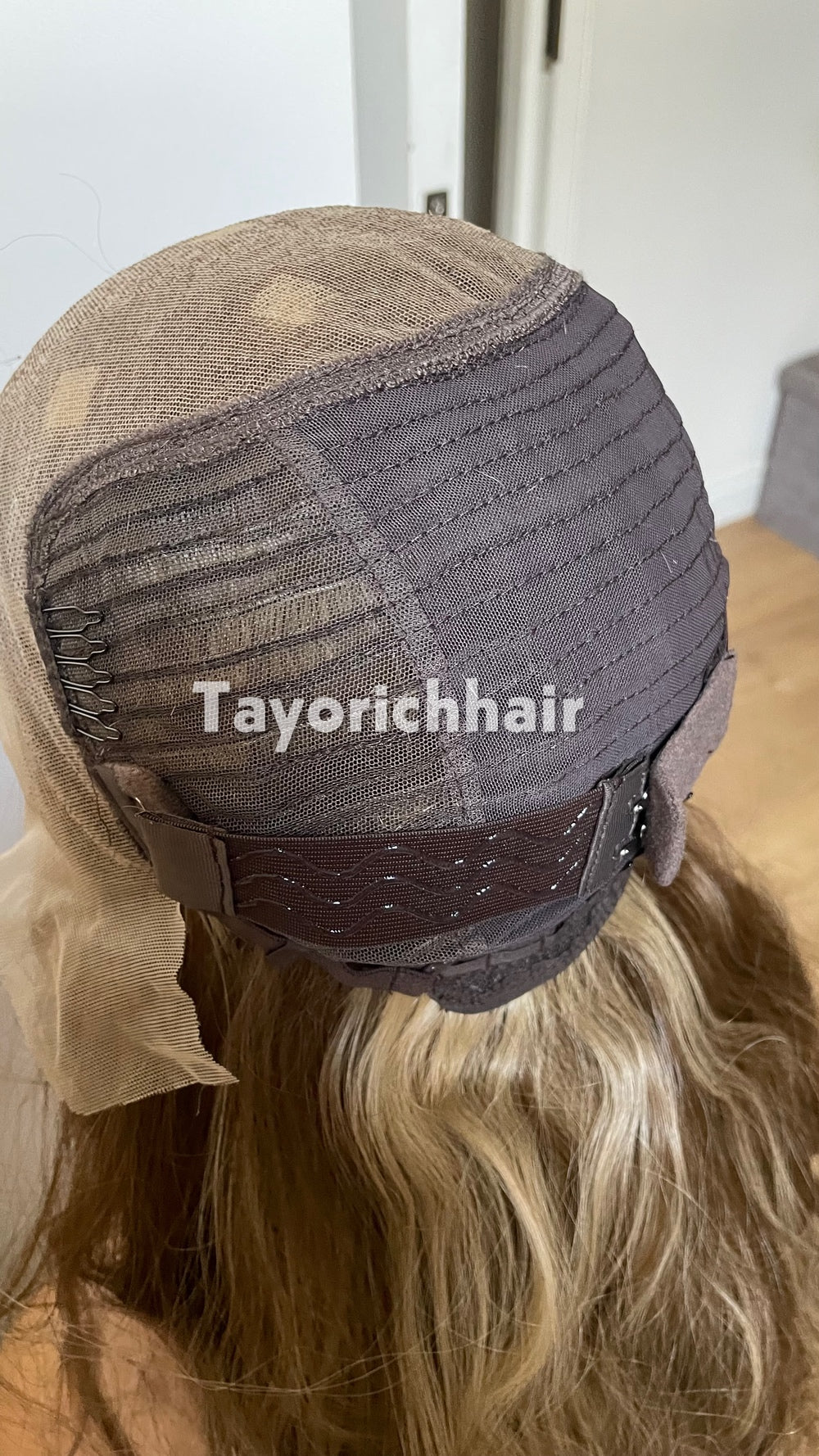 Ash Brown Highlighted Wavy Lace Front Synthetic Wig – 24 Inch Glueless 13x6 Transparent Lace