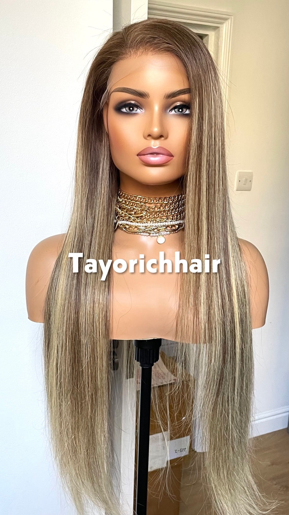 Ombre Balayage Brazilian Human Hair Wig•13x4 HD Lace Wig•Dark Brown Roots 26 Inches Long Straight Hair Wig•Ready To Ship Wig For Hairloss