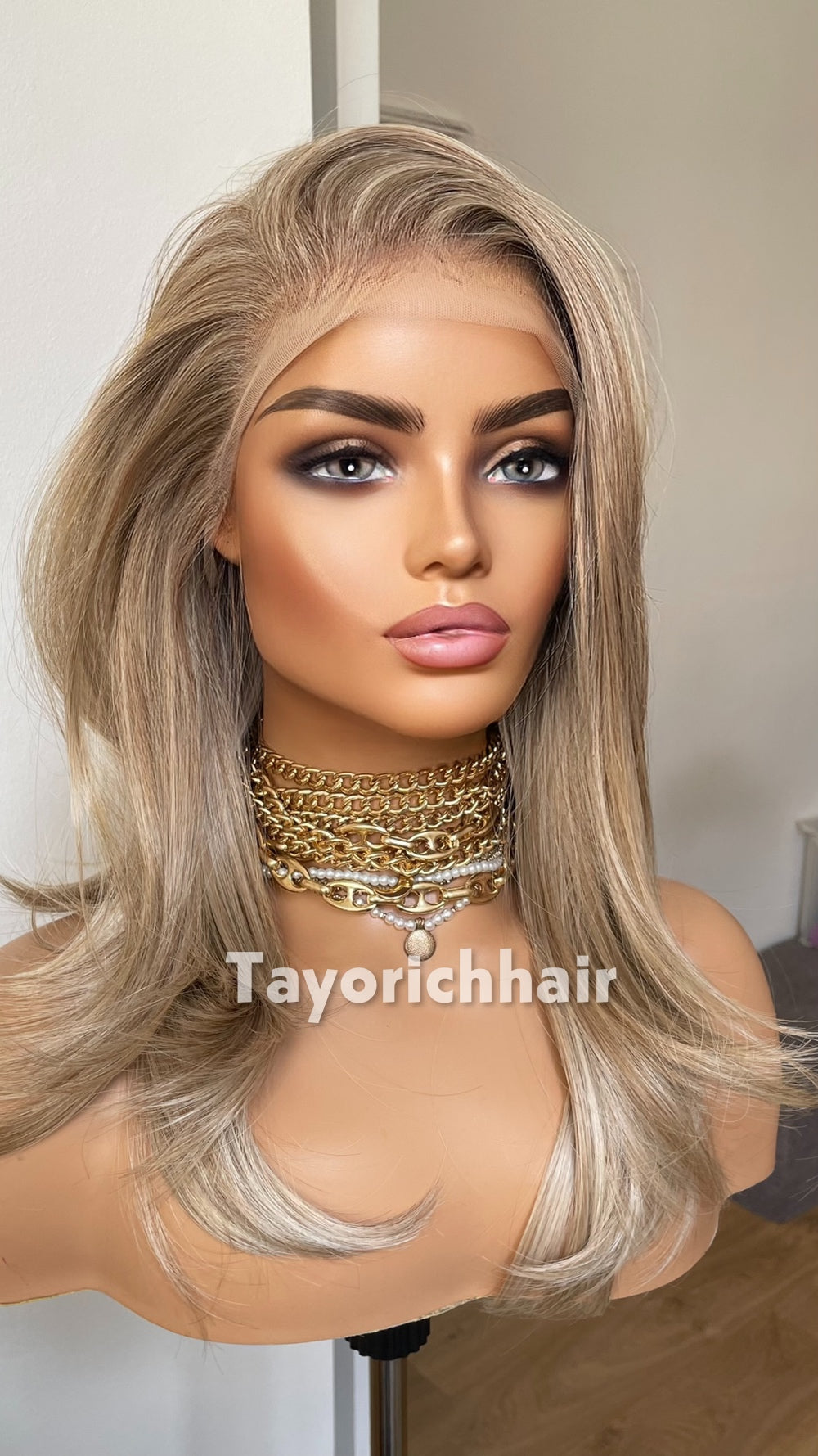 14" Mixed Ash Blonde Highlights Synthetic Lace Front Wig – Glueless Scalp Illusion (Medium Cap Size)