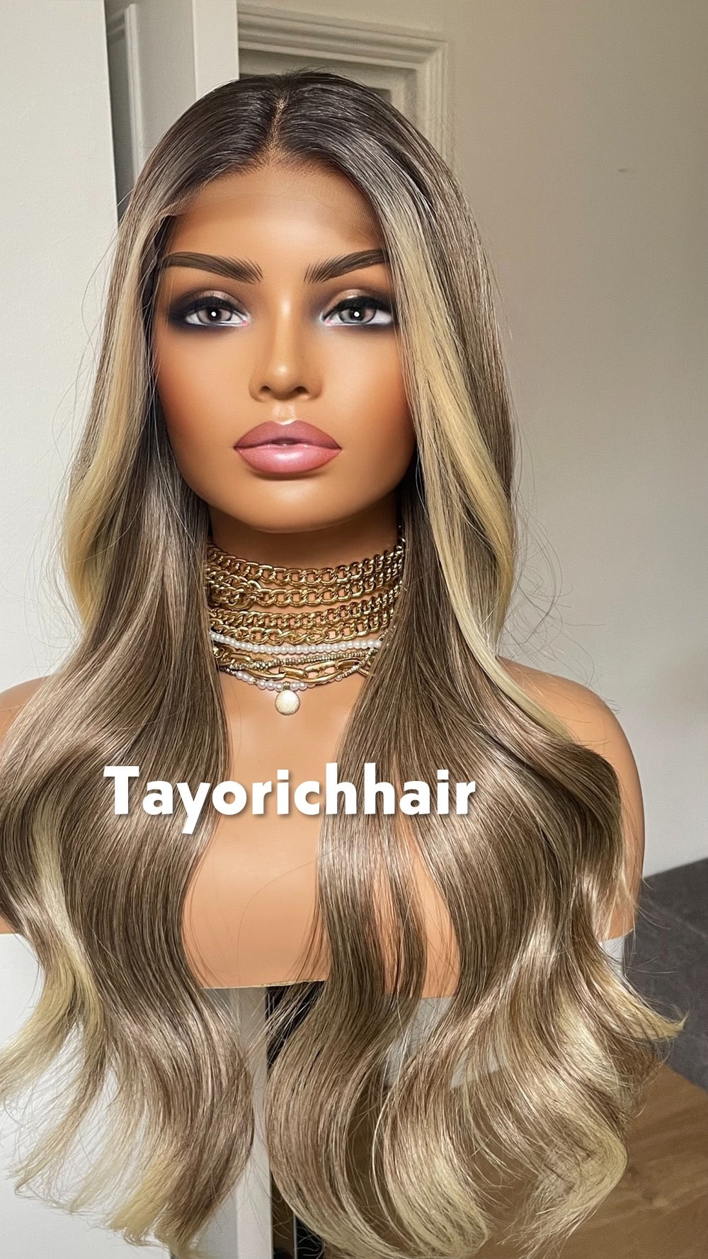 Sunkissed Dark Ash Blonde Hair With Light Blonde Money Piece And Short Black Roots|Wavy Hair Wig With Middle Part|13x4 Transparent Lace Top Wig