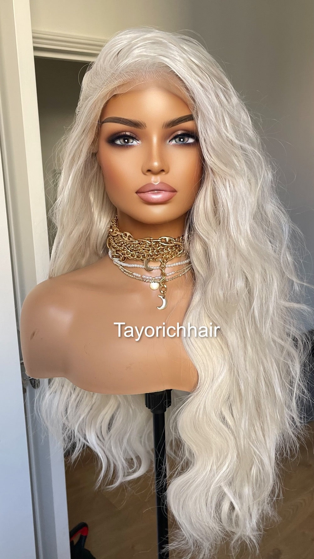 13 By 6 White Blonde Lace Frontal Wig/Loose Waves Hair/Heat Safe Synthetic Wig For Women/Free Part Wig With Free Part/Pre Plucked Hairline