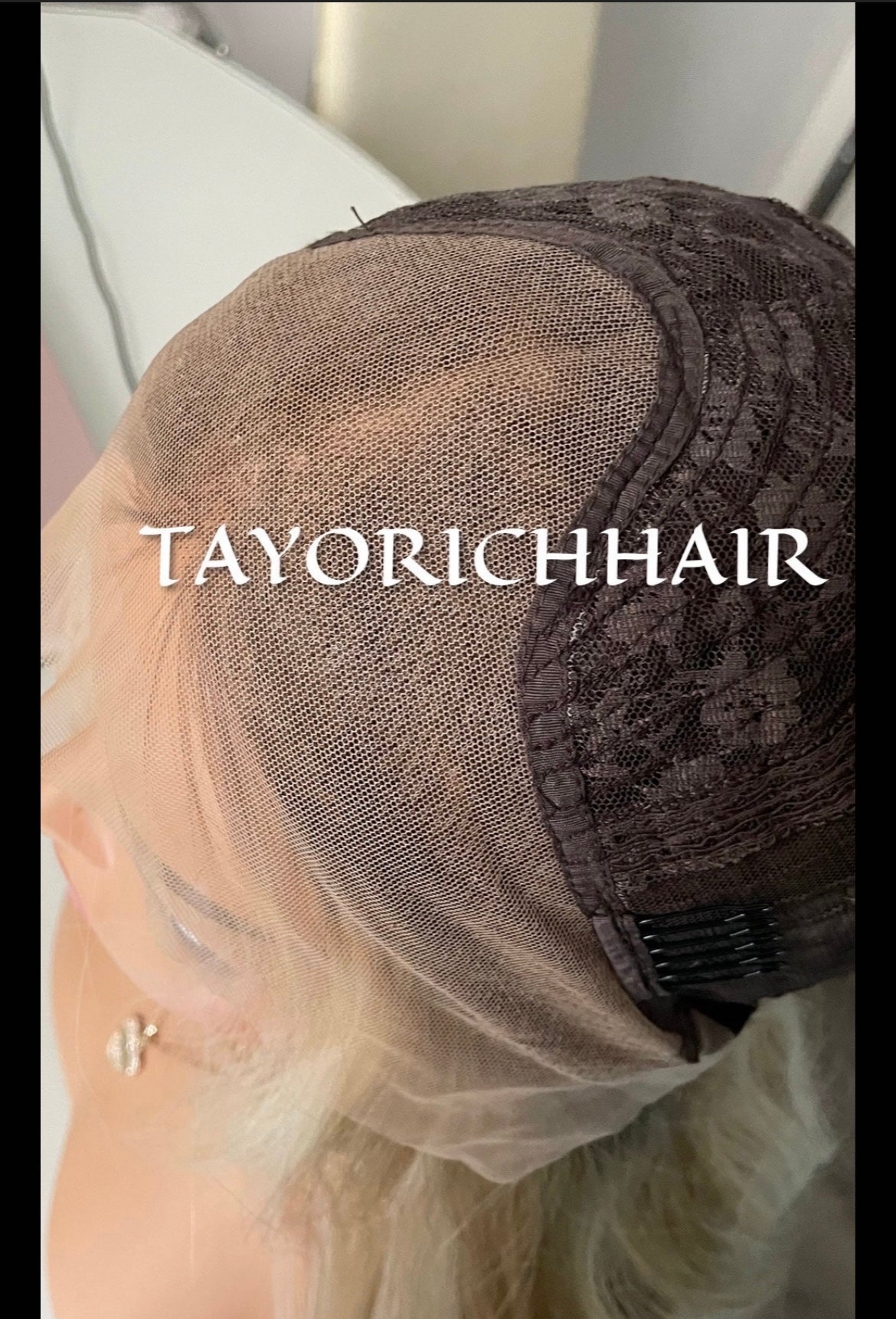 Mixed Ash And Platinum Blonde Synthetic Lace Front Wig/ Dark Roots With Preplucked Realistic Hairline Wig/ Natural Looking Wig For Women