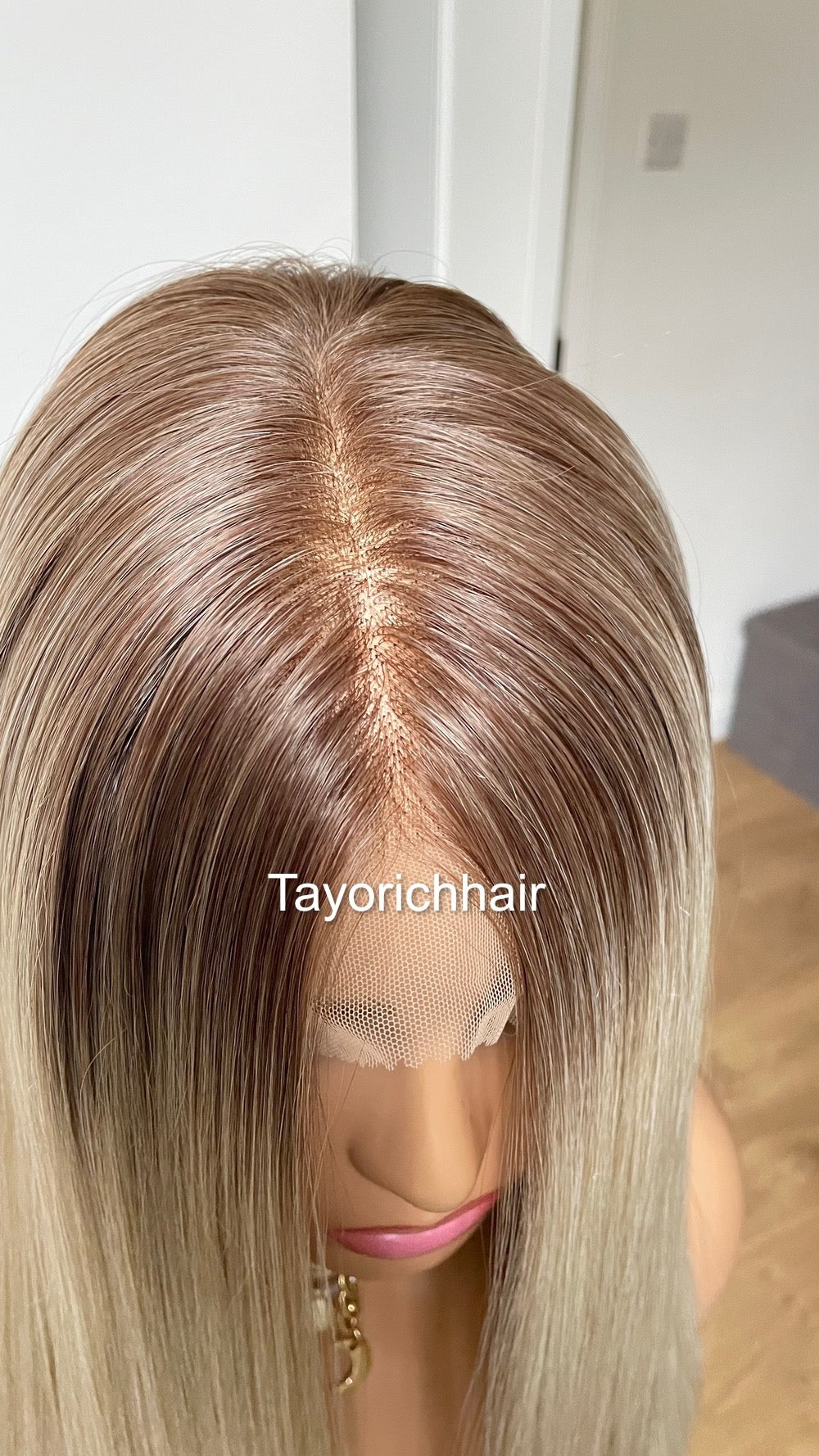 Sun Kissed Blonde Synthetic Lace Frontal Wig With Dark Roots/ 18 inches Straight Blonde Wig With 13x6 Wide Swiss Lace/ Heat Friendly Wigs