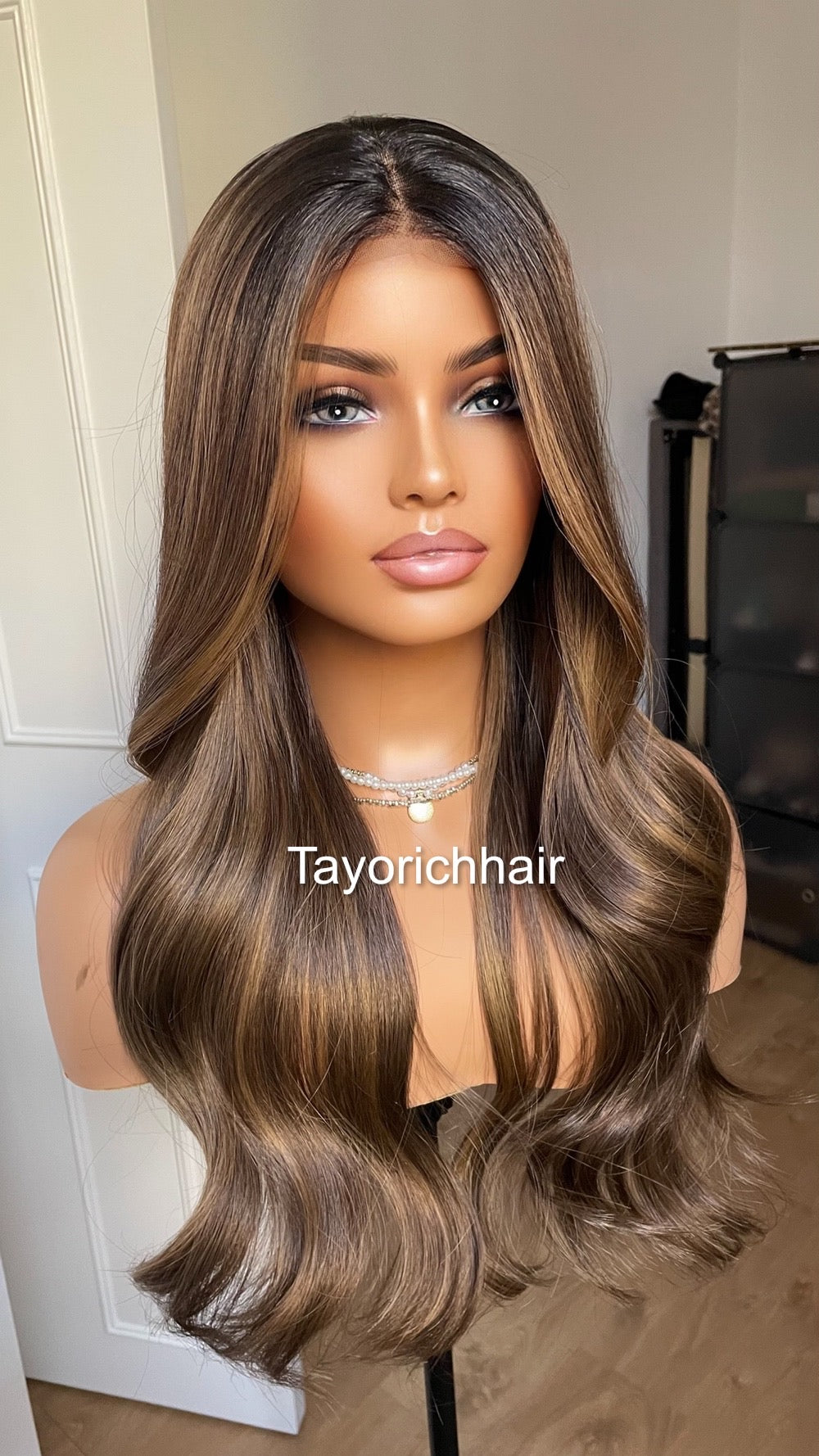 Dark Brown Balayage Synthetic Wig With Highlights / Black Roots Mixed Brown Hair/Wigs For Alopecia Hairloss/Tayorichhair Wigs