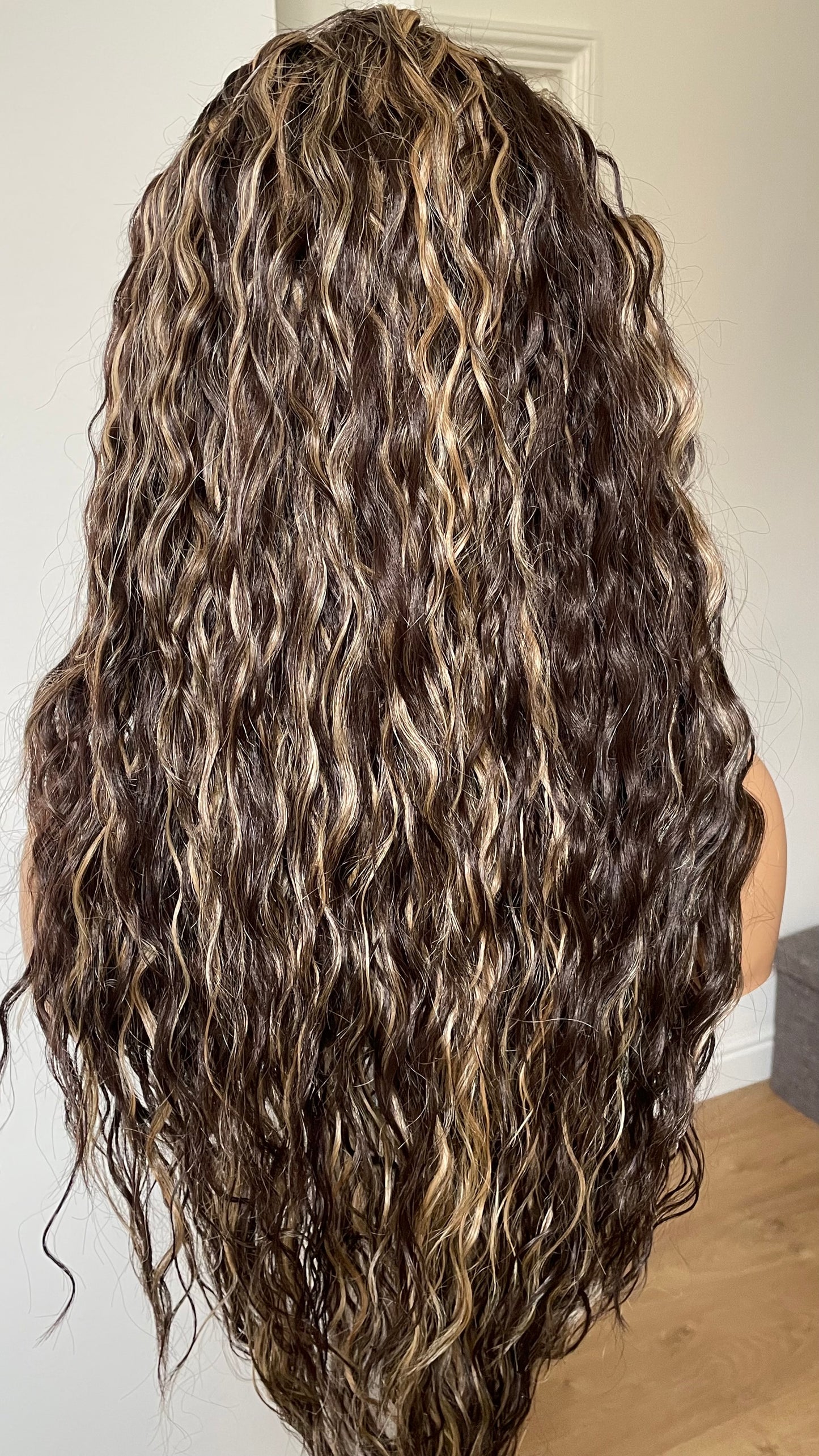 Dark Brown Curly Hair Lace Frontal Wig With Blonde Highlights/Curly Synthetic Hair Wig With Baby Hair/13 By 6 Lace Front Wig By Tayorichhair
