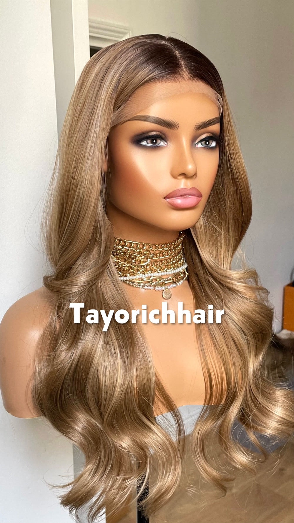 Mixed Sandy Caramel Honey Blonde Hair Wig With Black Roots- 20 Inches Blonde Heat Friendly Wavy hair Synthetic Wig By Tayorichhair