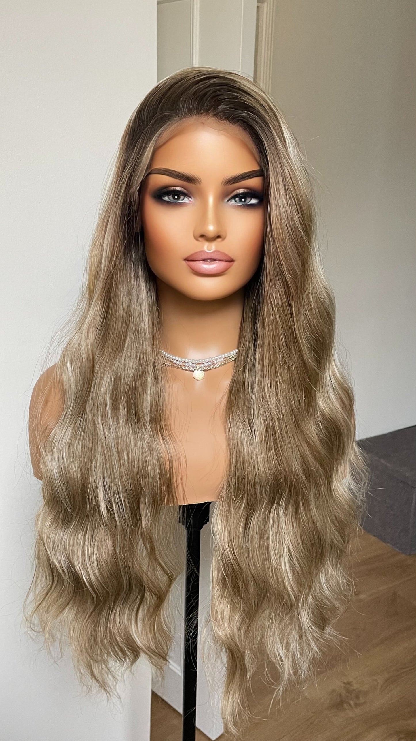 Dark Ash Hair With Blonde Highlights And Dark Roots/ Wavy Synthetic Lace Wig With 13x6 Lace Front Wig For Women