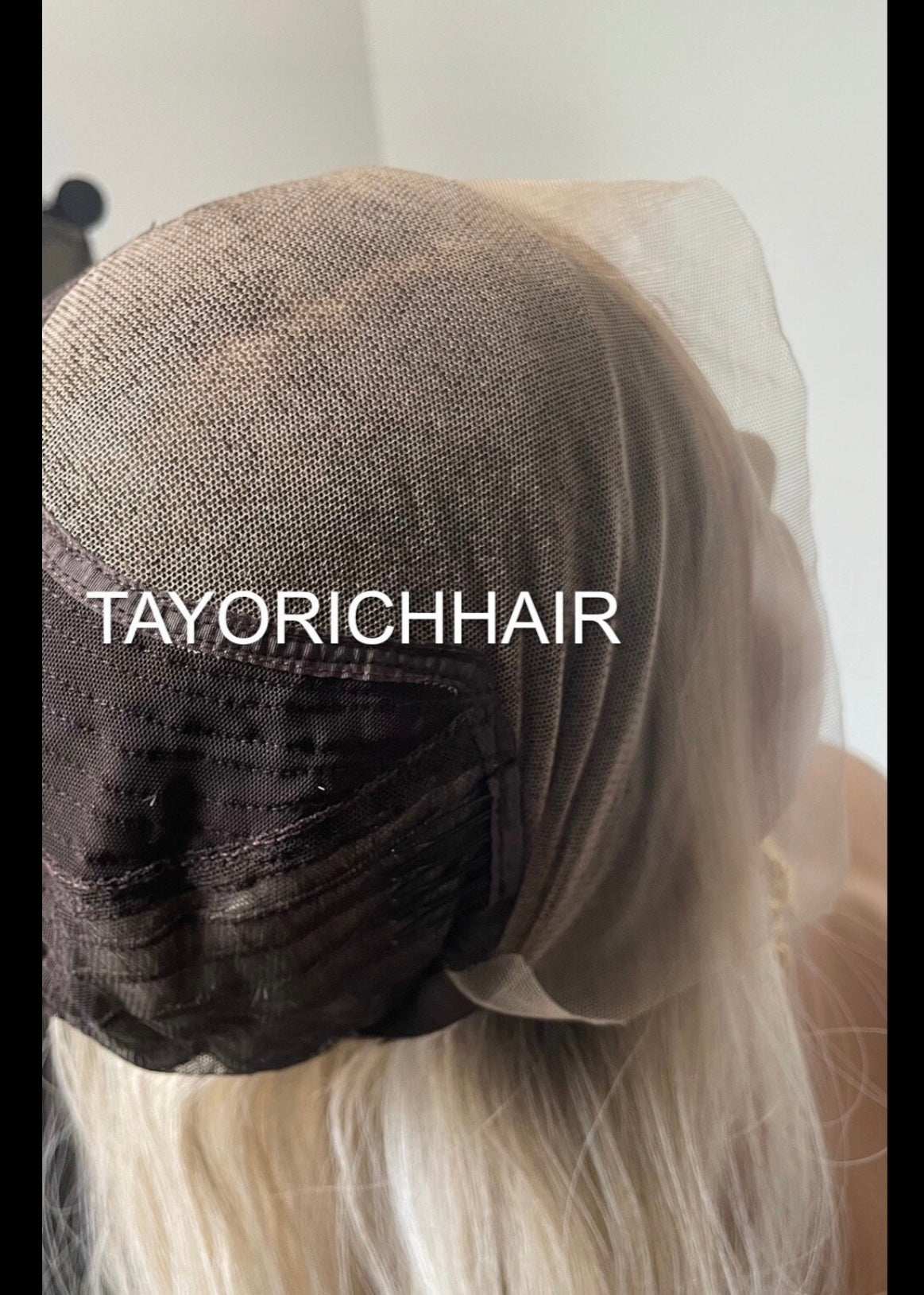 Rooted Champagne Blonde Lace Front Wig: 20 Inch Wavy Hair, Alopecia, Hairloss Wigs By Tayorichhair