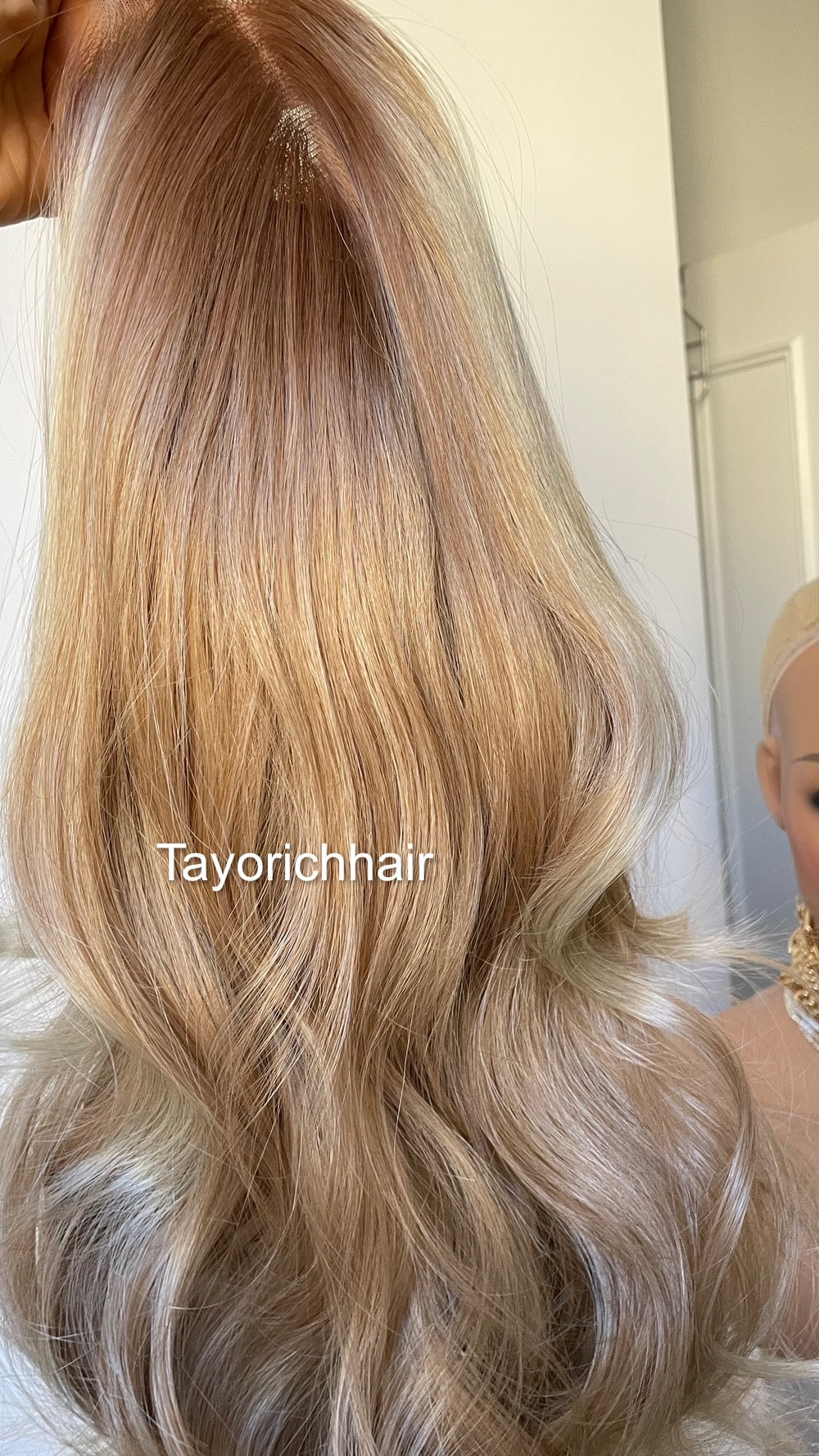 Tayorichhair Honey Blonde Synthetic Wig With Highlights/Face Framing Money Pieceâ˘Heat Safe Synthetic Wigâ˘Light Warm Blonde Wig For Women